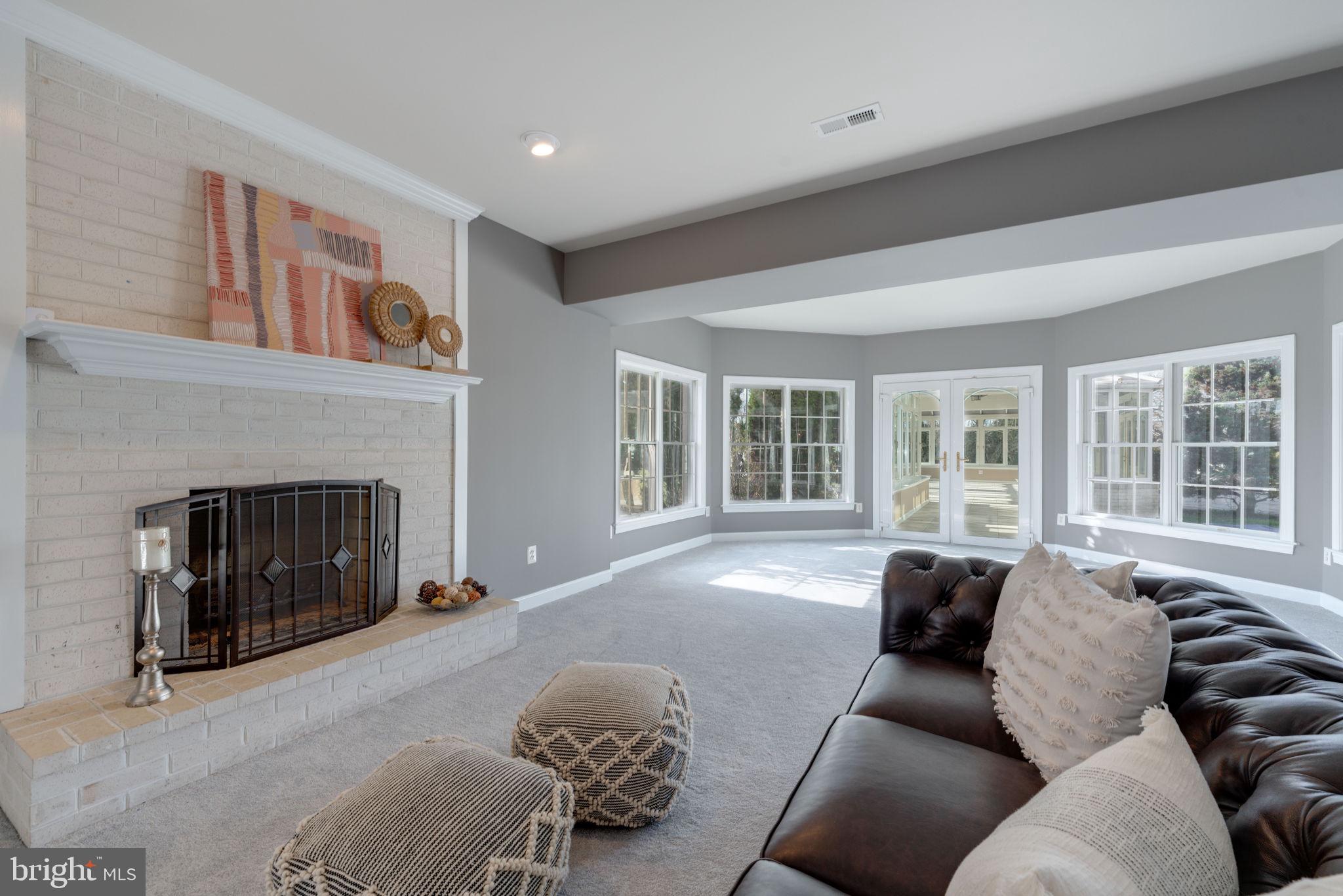 BARCLAY RIDGE - Residential