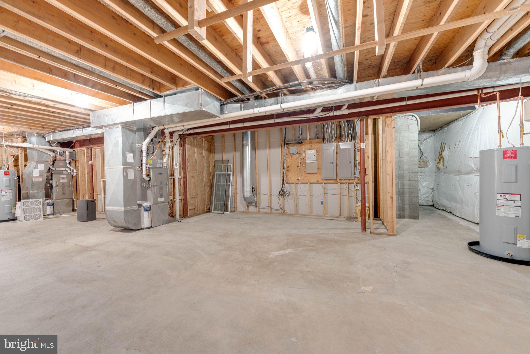 BARCLAY RIDGE - Residential