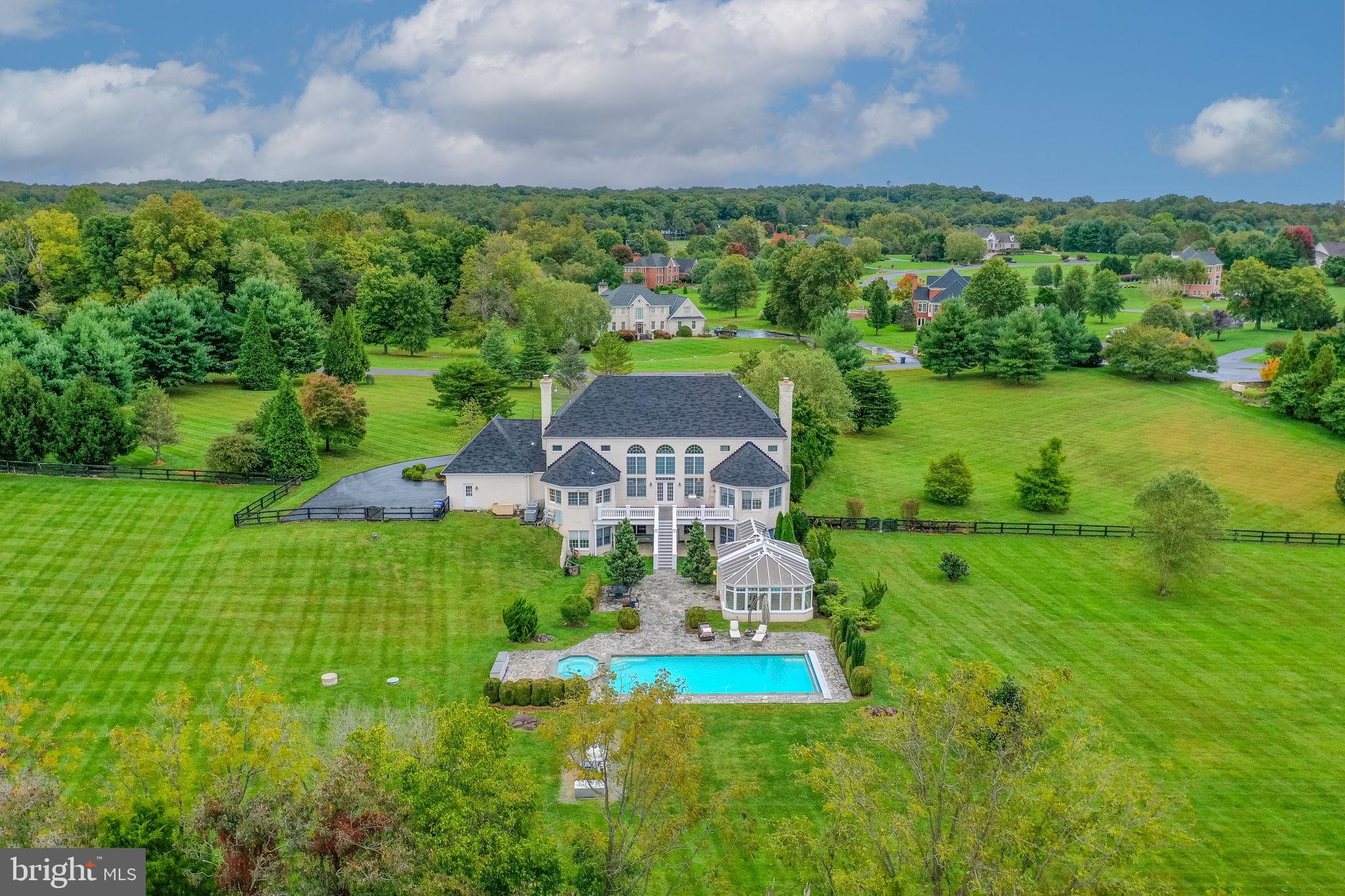 BARCLAY RIDGE - Residential