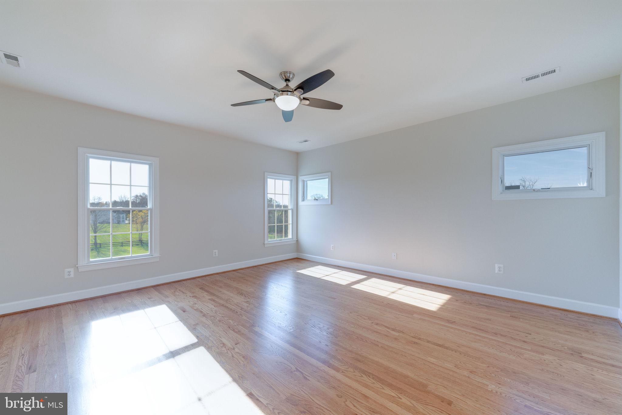 BARCLAY RIDGE - Residential