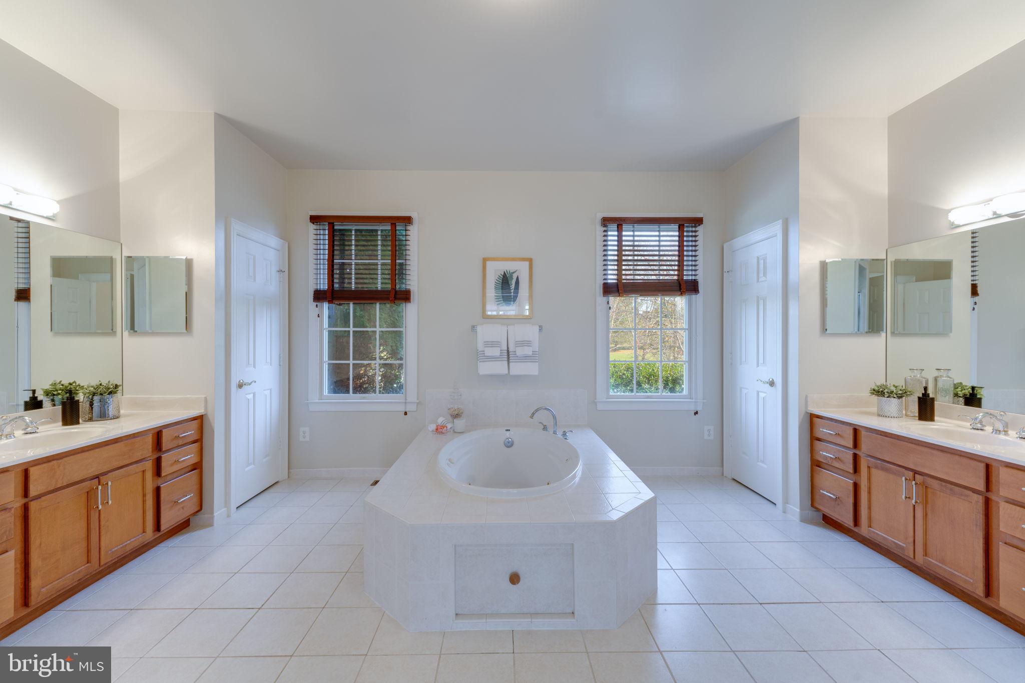 BARCLAY RIDGE - Residential