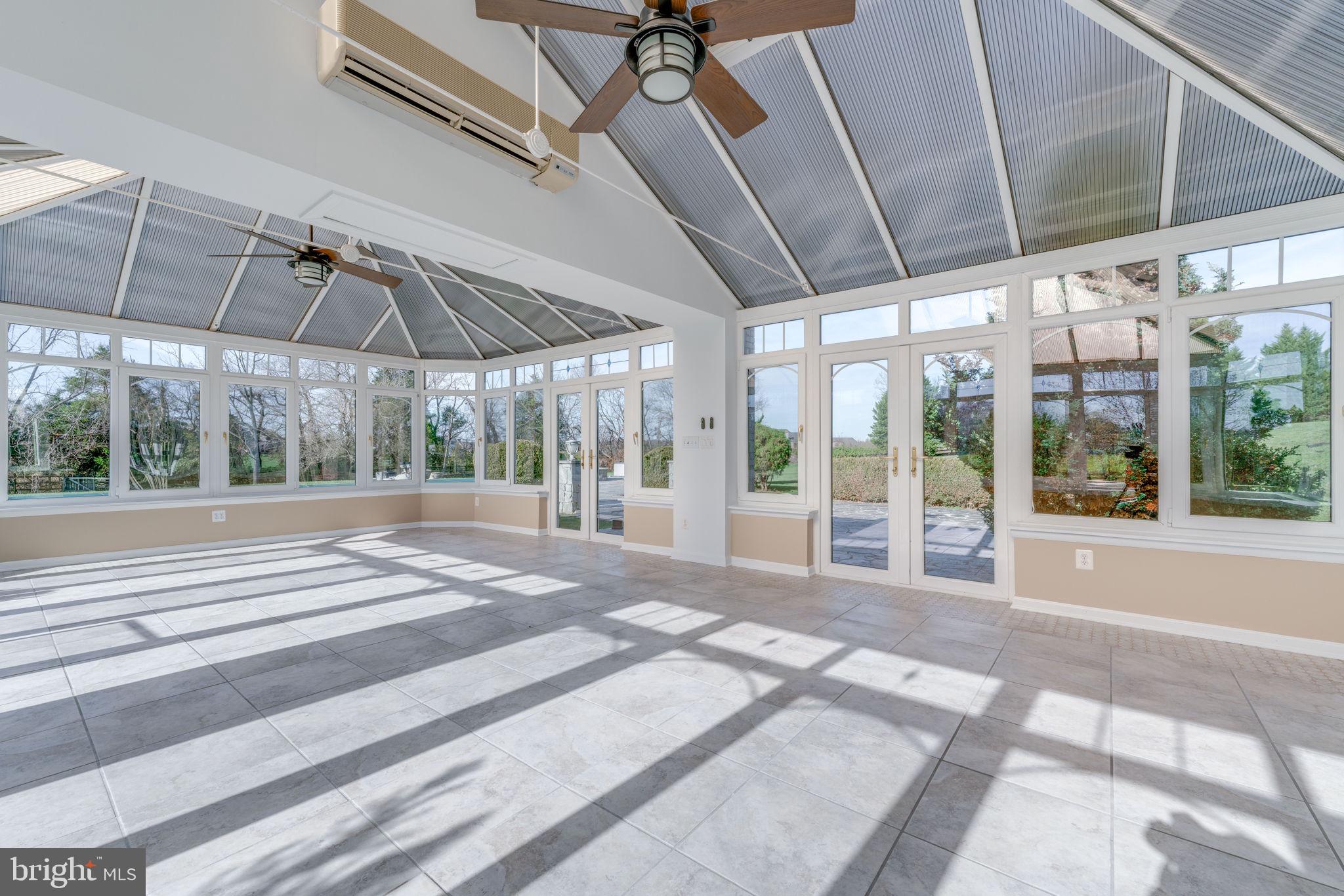 BARCLAY RIDGE - Residential