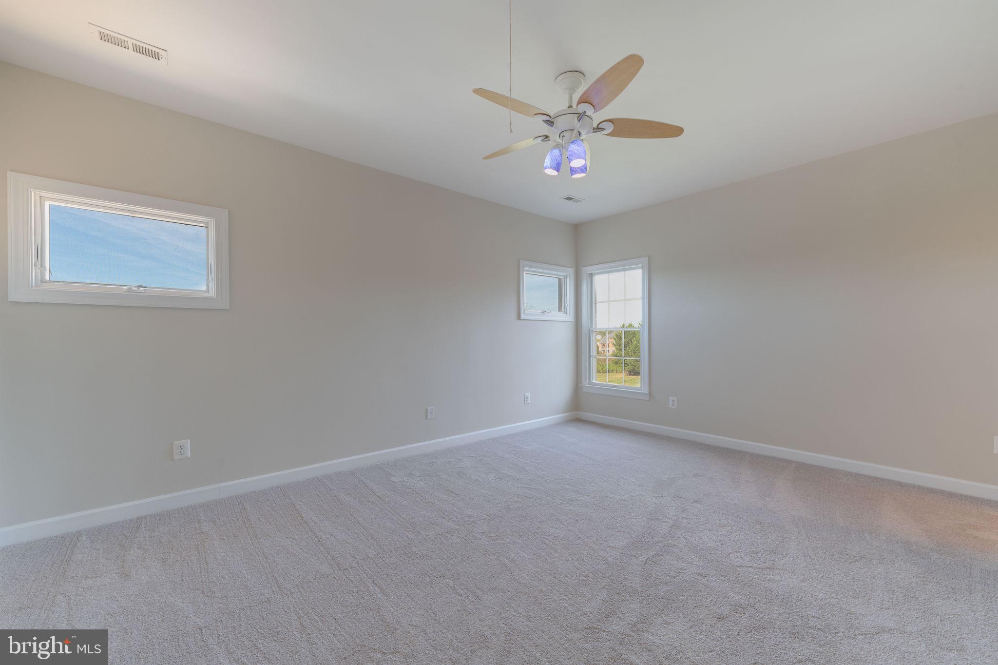 BARCLAY RIDGE - Residential