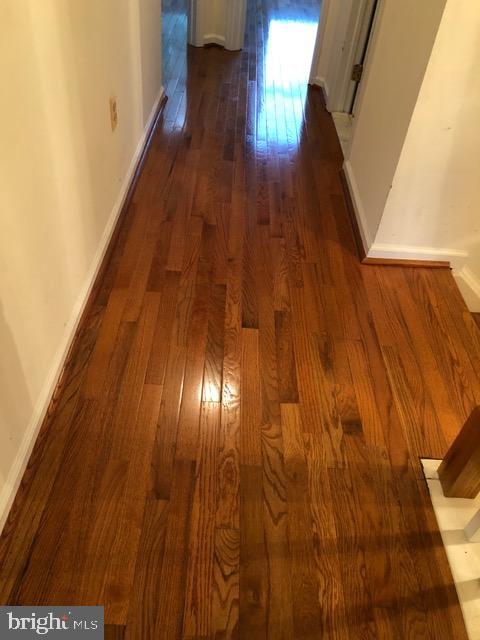 TOWER OAKS - Residential Lease