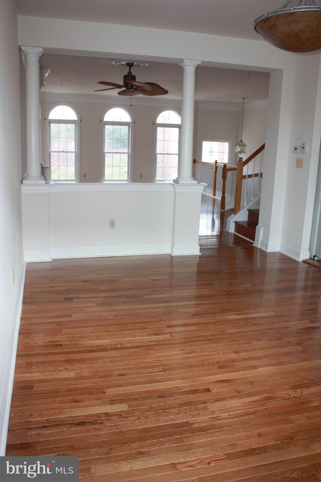 TOWER OAKS - Residential Lease