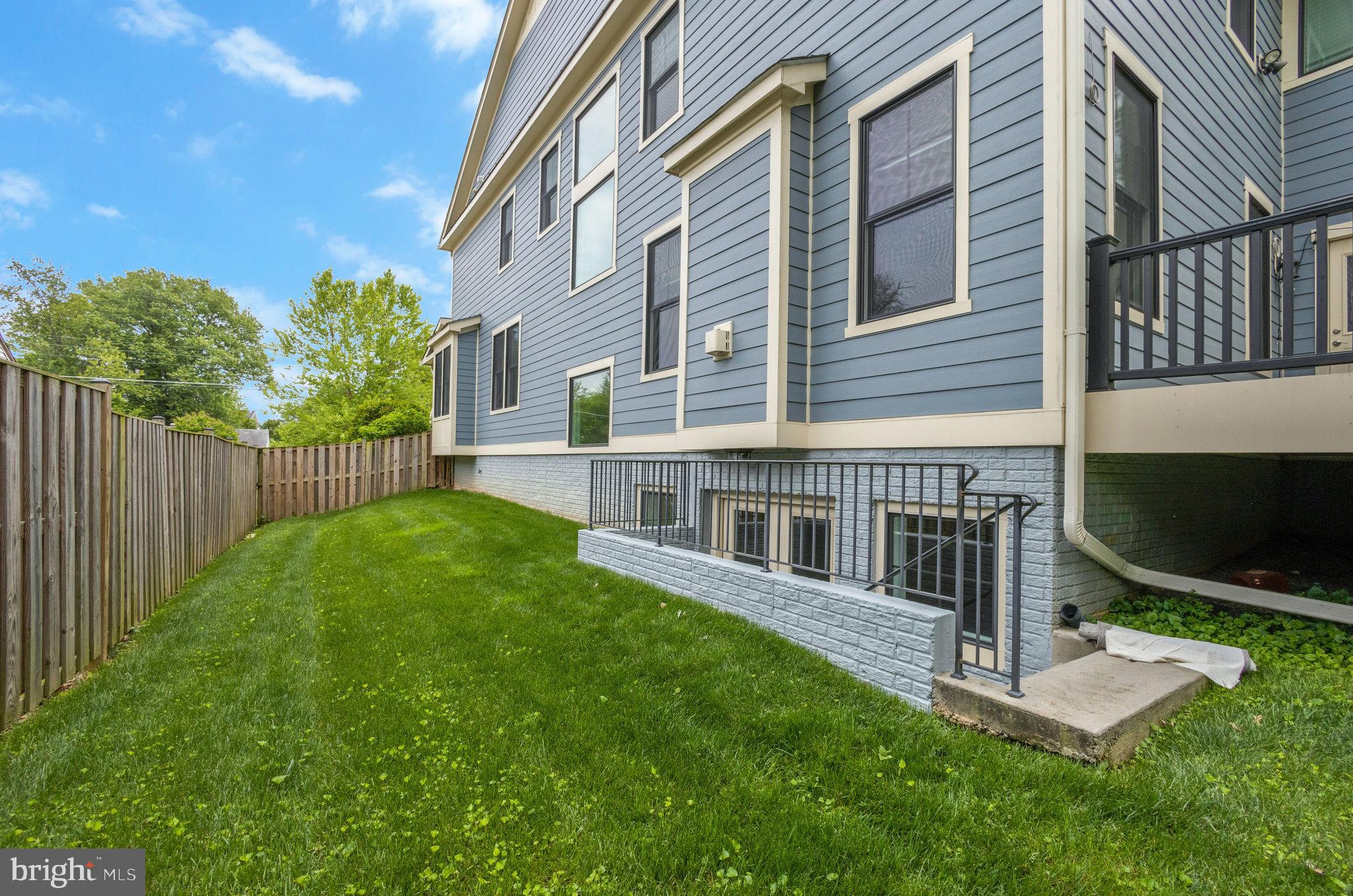 PIMMIT HILLS - Residential