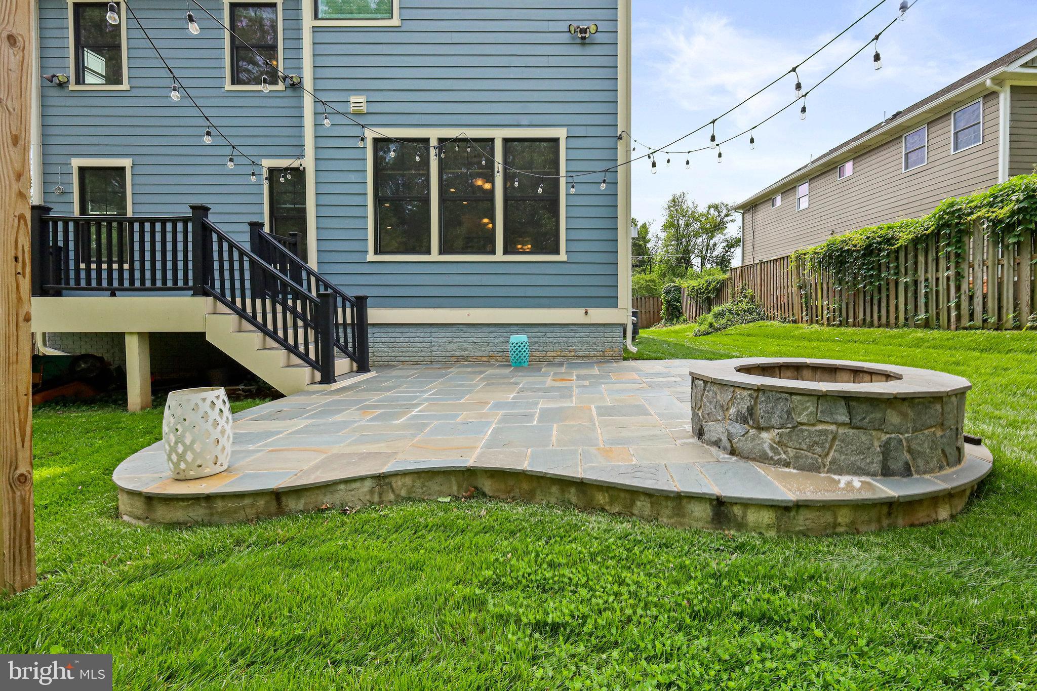 PIMMIT HILLS - Residential