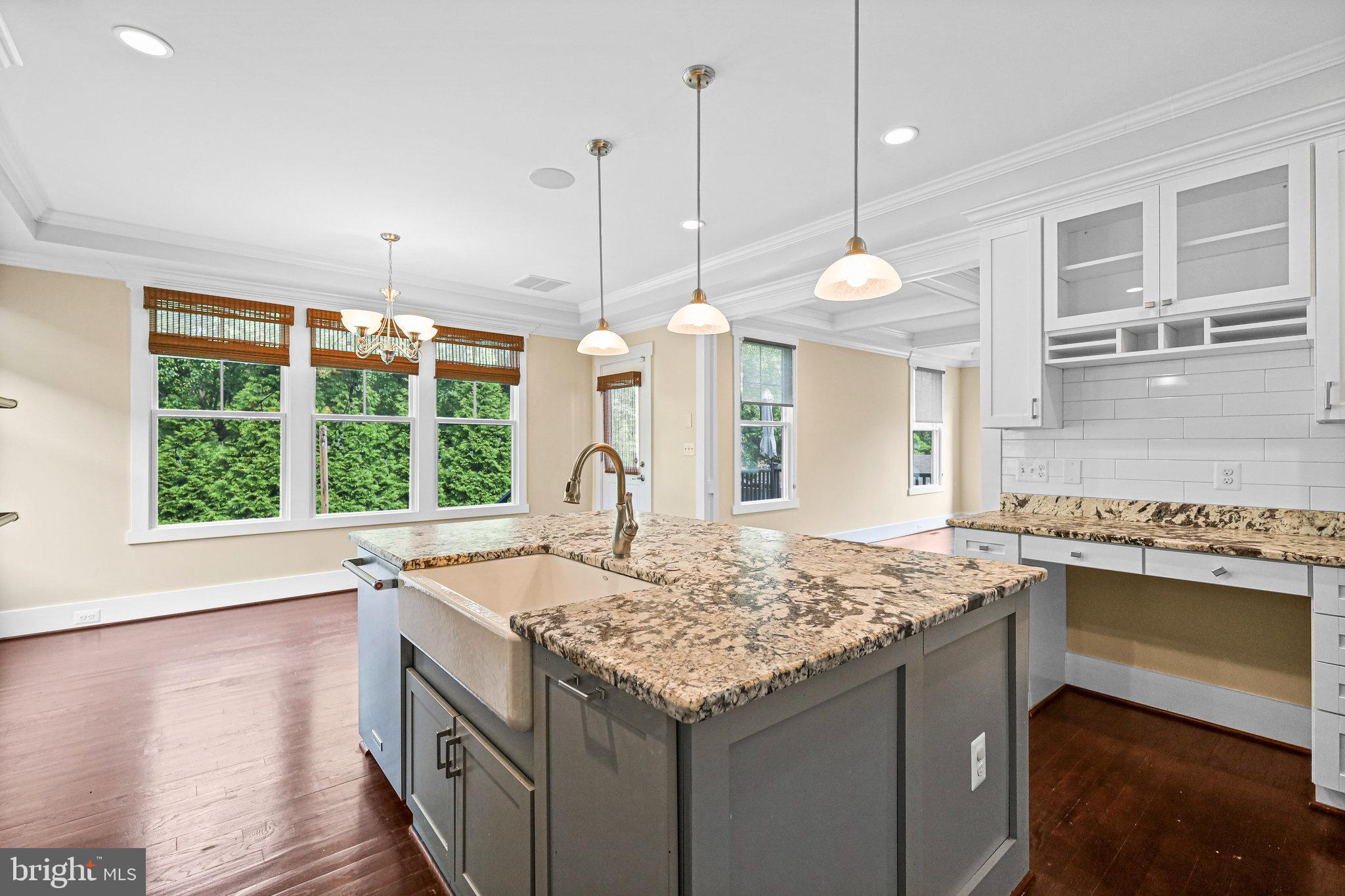 PIMMIT HILLS - Residential