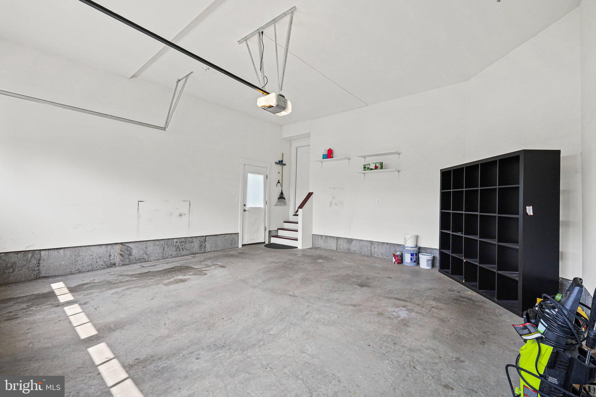 PIMMIT HILLS - Residential