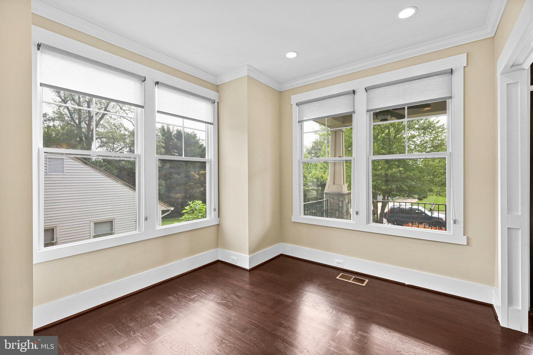 PIMMIT HILLS - Residential