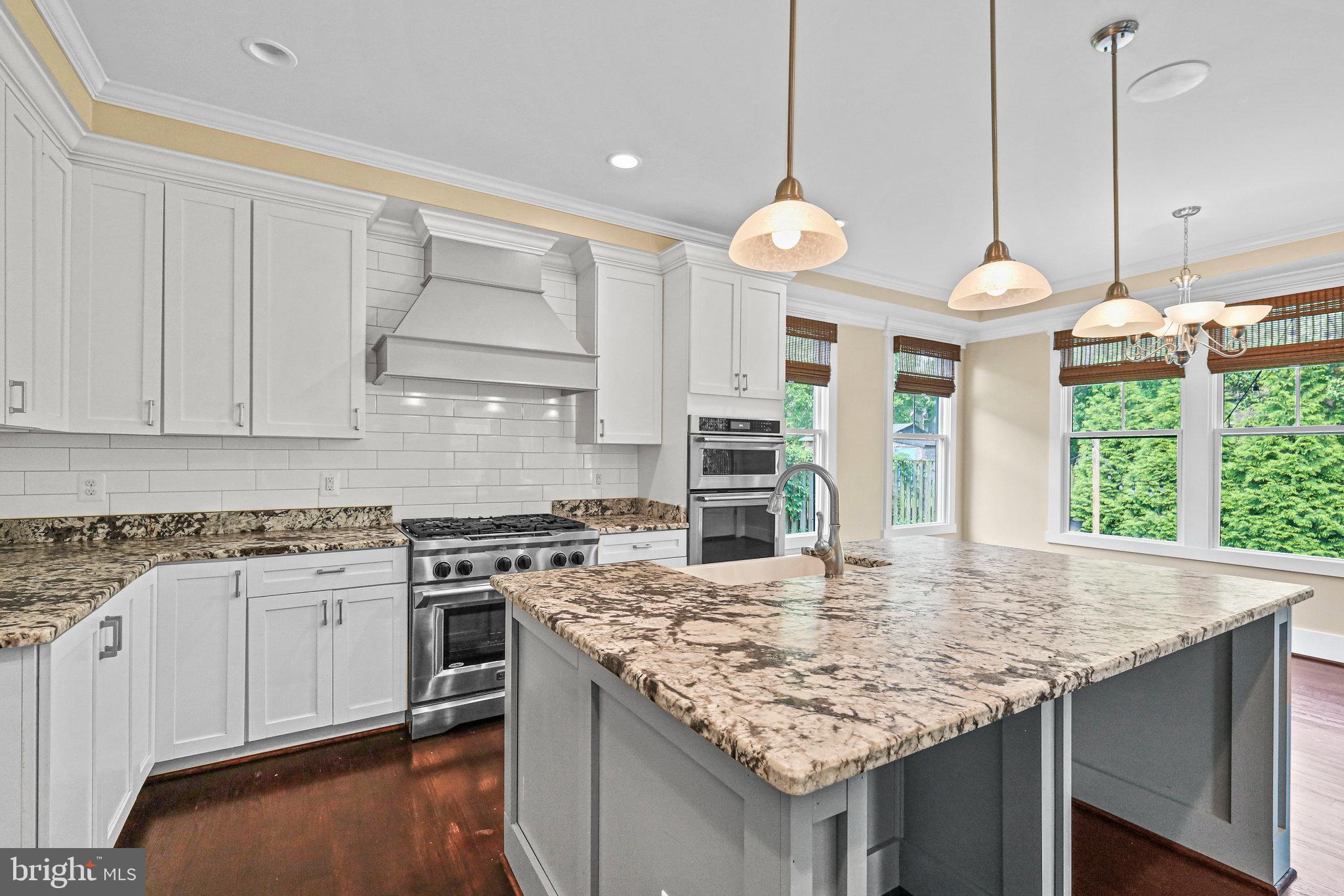 PIMMIT HILLS - Residential