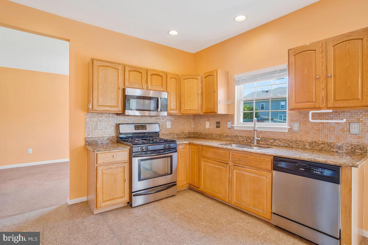 GLENN ESTATES - Residential