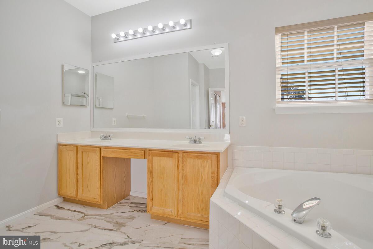 GLENN ESTATES - Residential