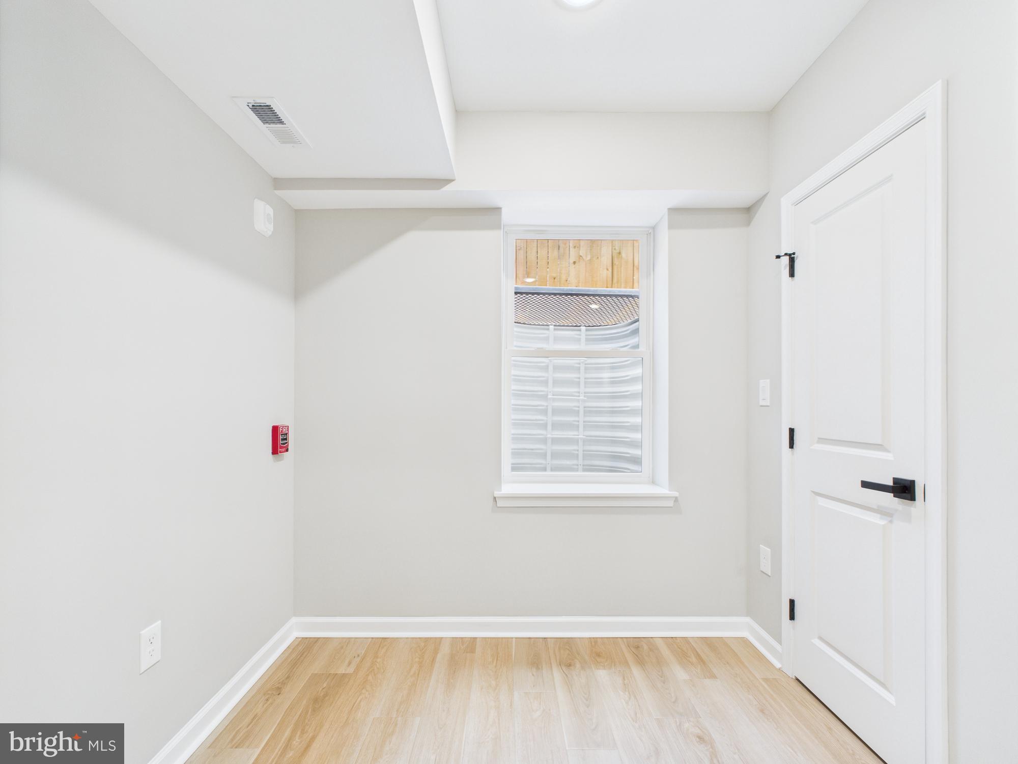 FORGOTTEN BOTTOM - Residential Lease