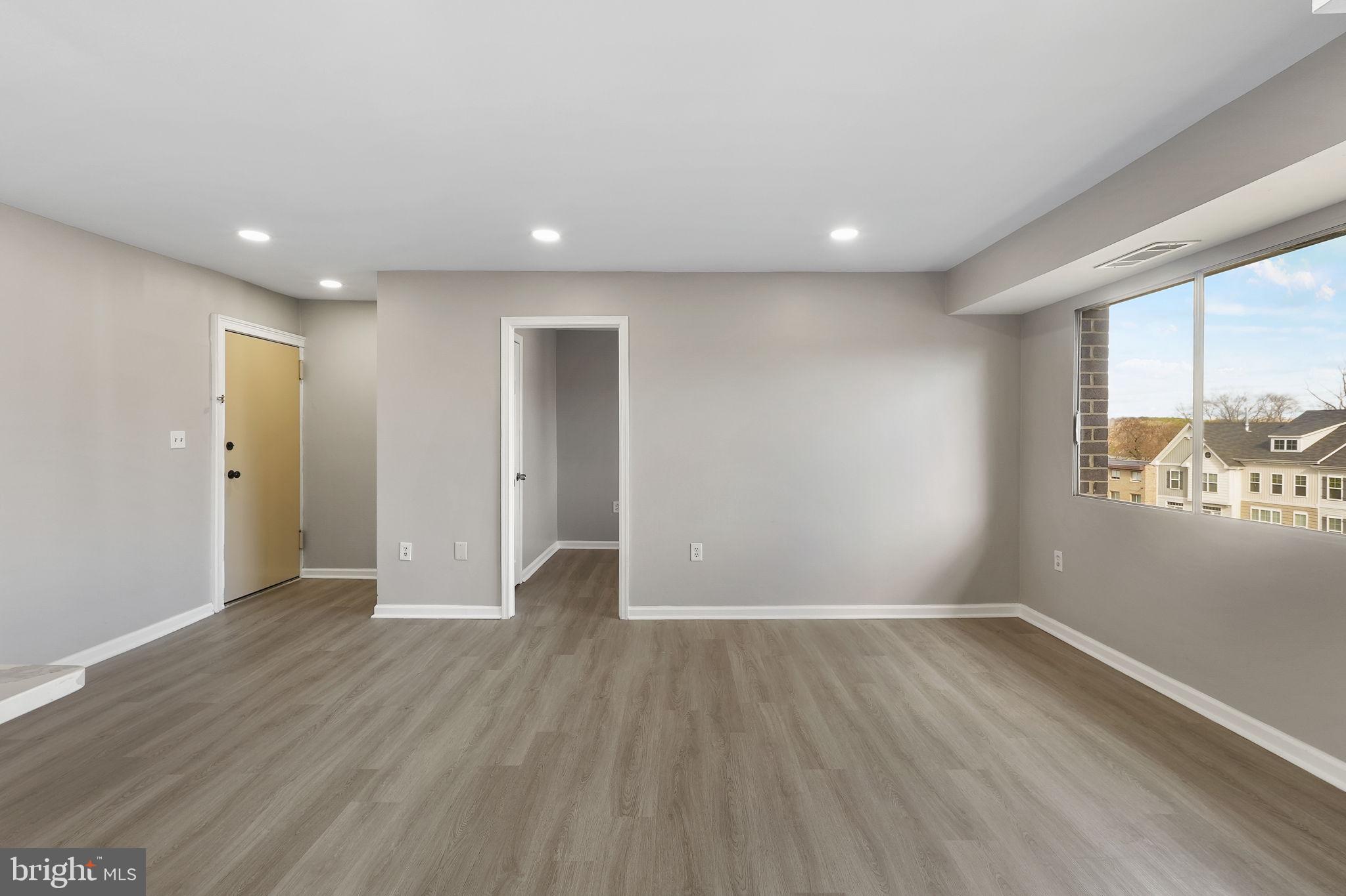 OCCOQUAN RIDGE CONDO - Residential Lease