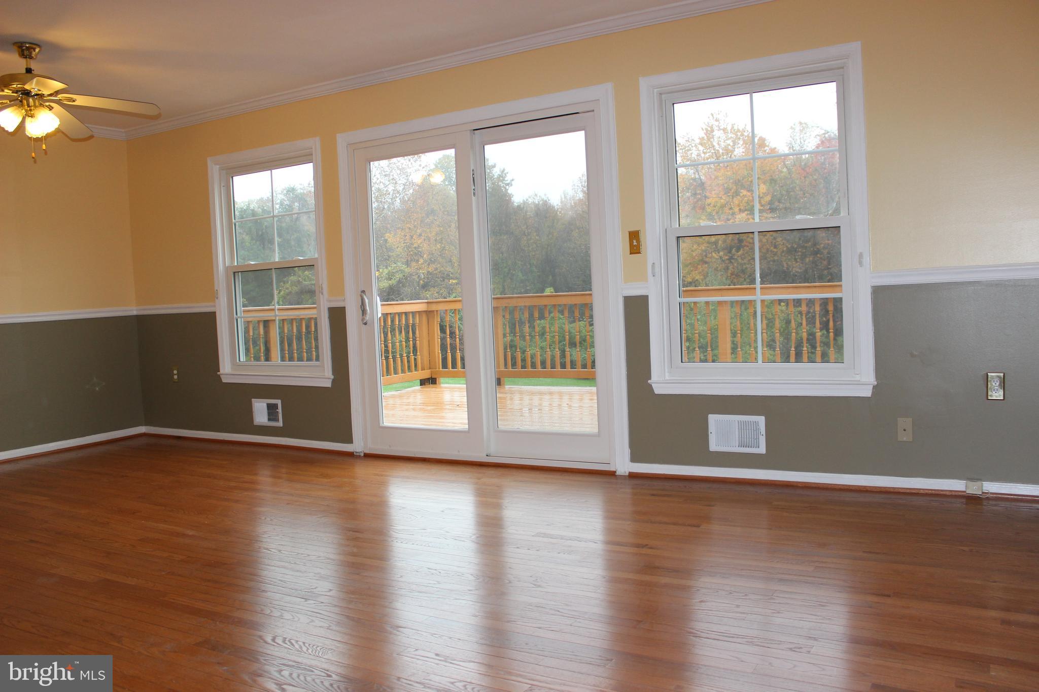 HERITAGE SQUARE - Residential Lease