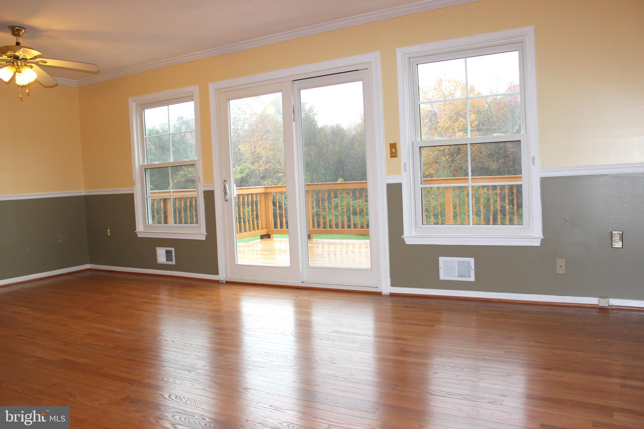 HERITAGE SQUARE - Residential Lease