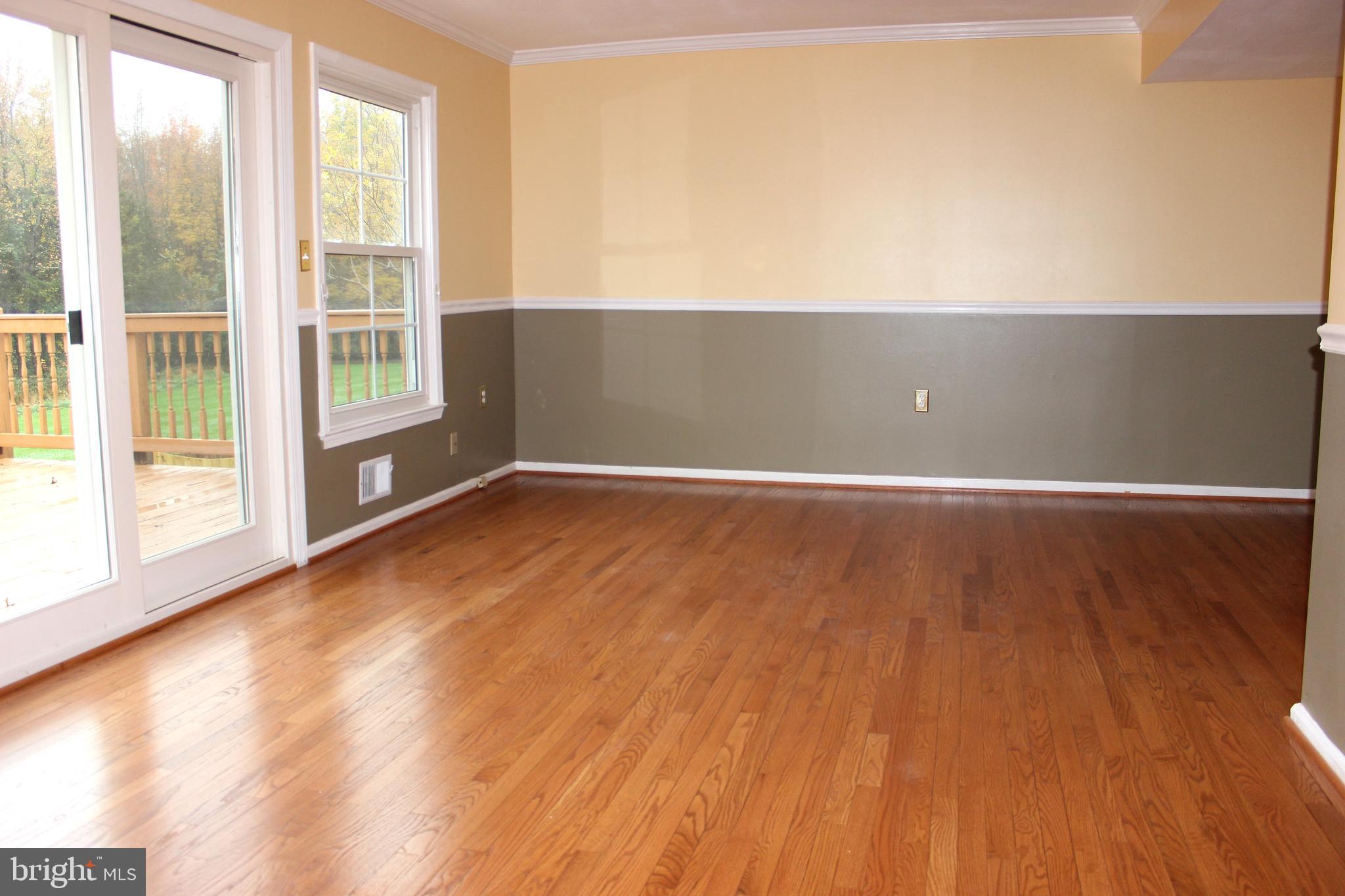 HERITAGE SQUARE - Residential Lease