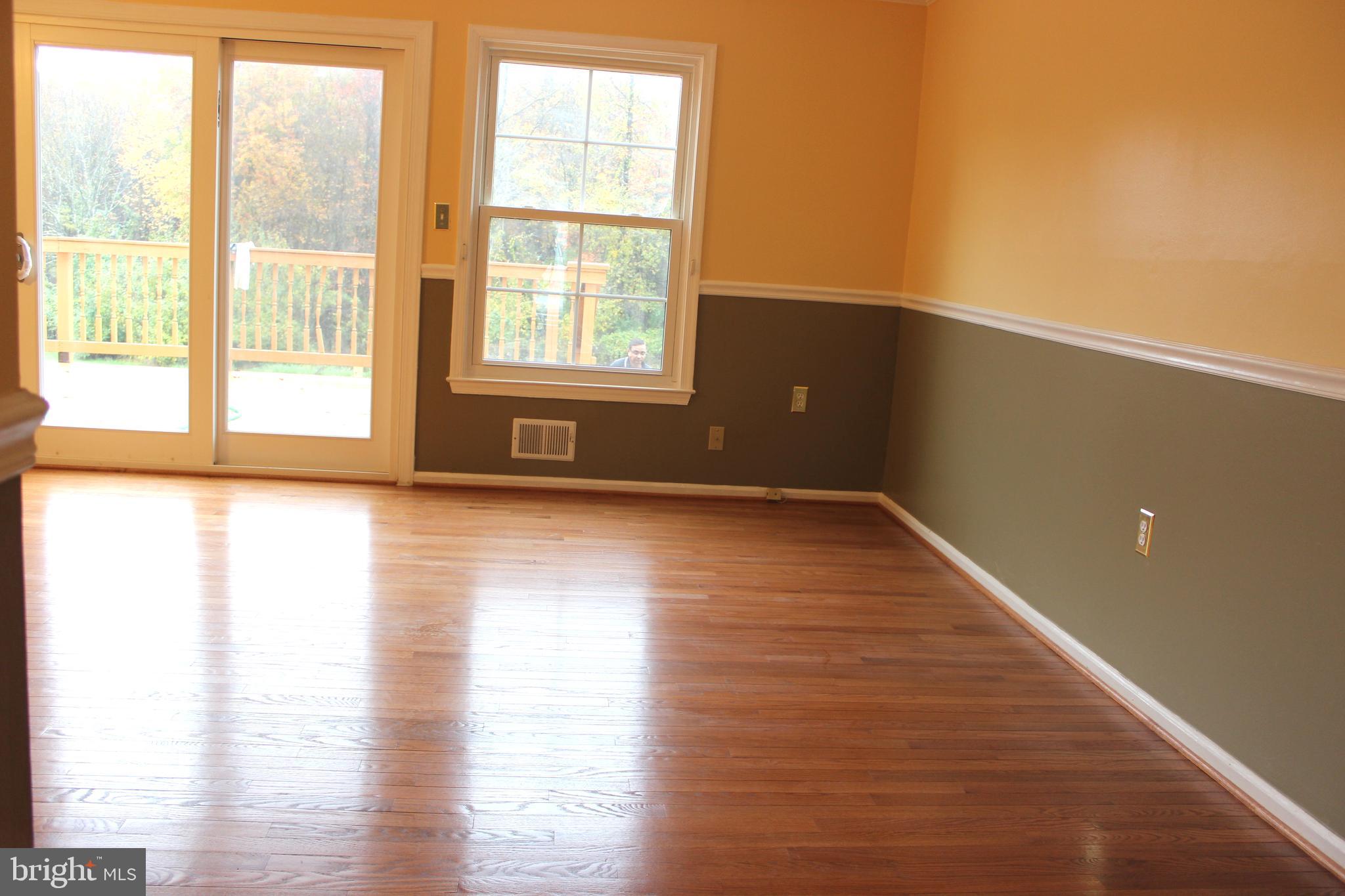 HERITAGE SQUARE - Residential Lease