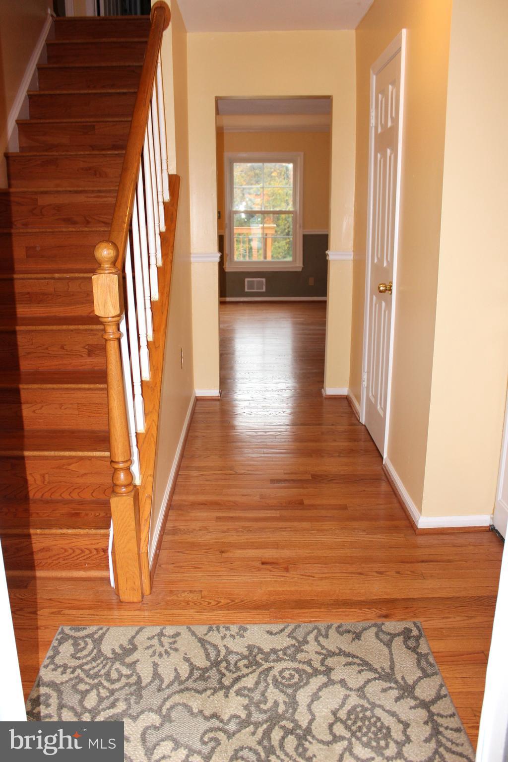 HERITAGE SQUARE - Residential Lease