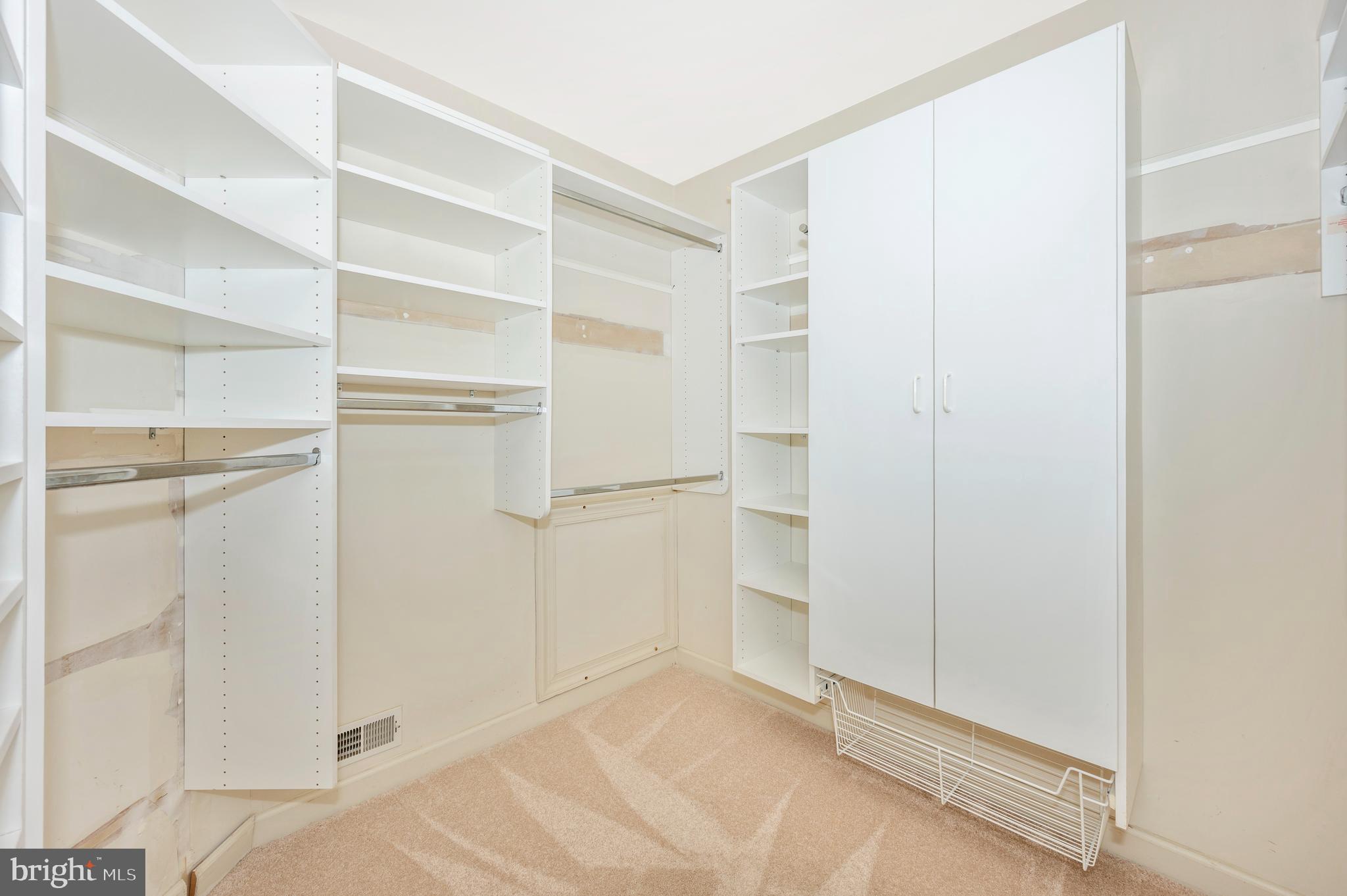 ULMSTEAD COVE - Residential