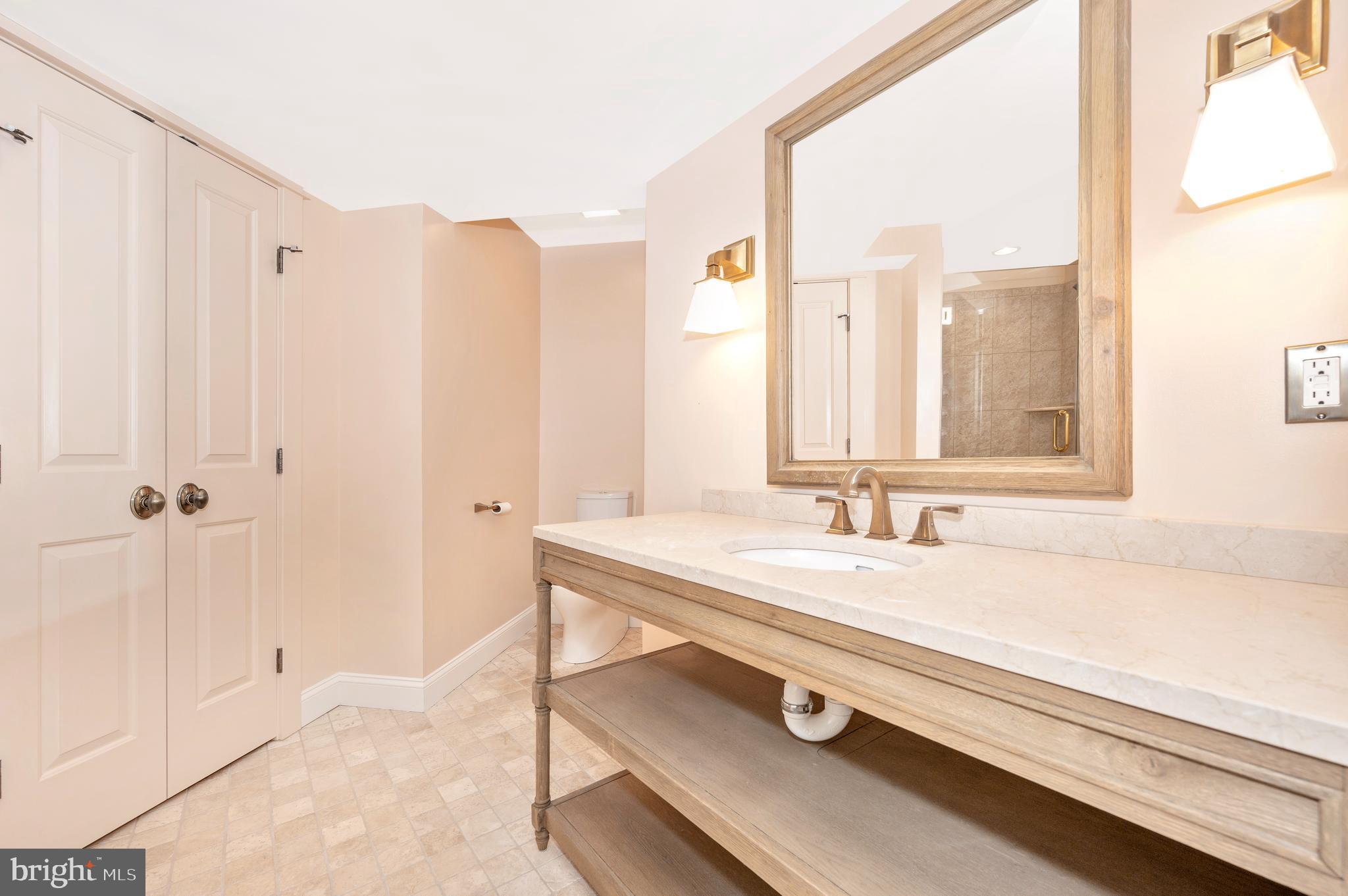 ULMSTEAD COVE - Residential