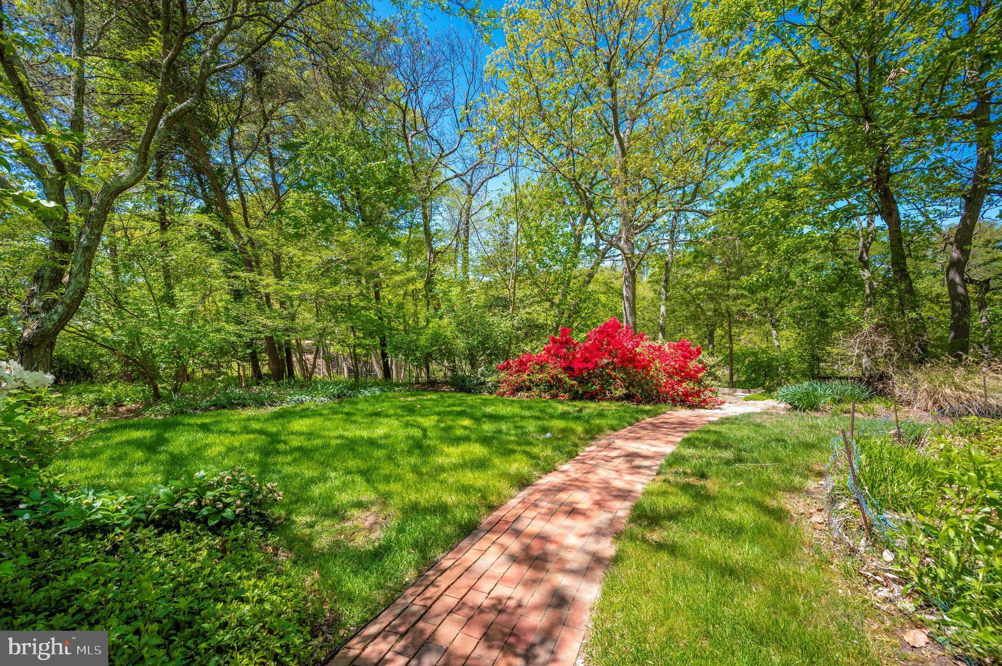 ULMSTEAD COVE - Residential