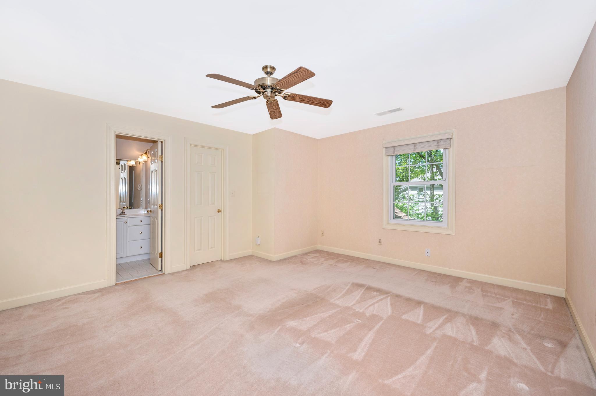 ULMSTEAD COVE - Residential