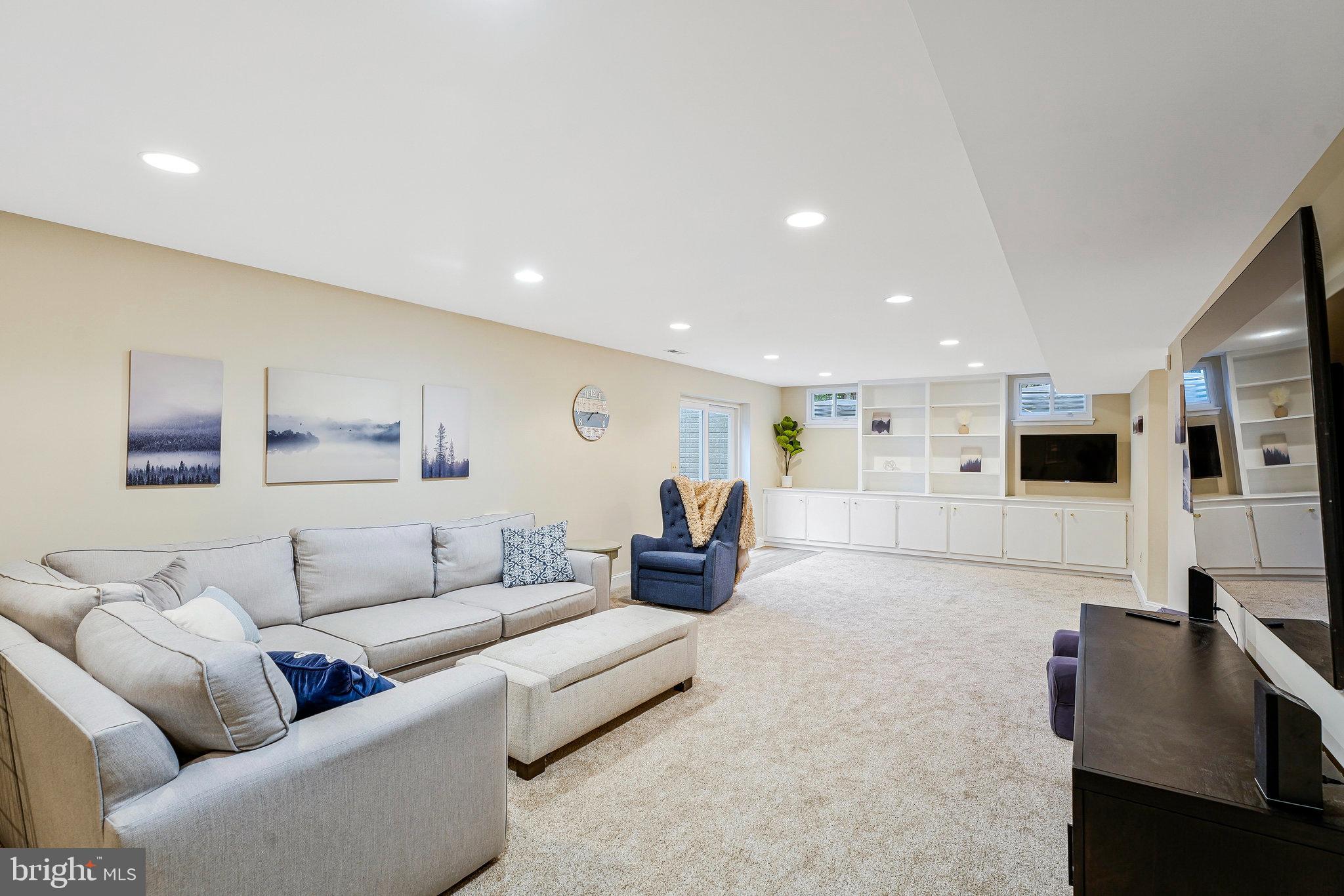 HUNT AT FAIRFAX STATION - Residential