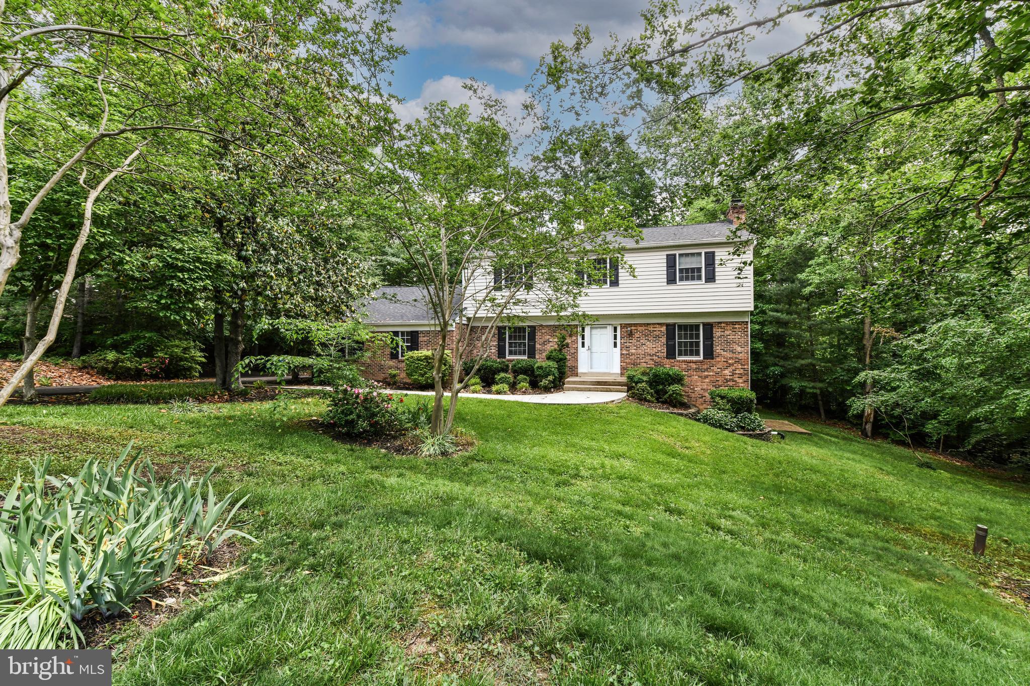 LAURELWOOD - Residential Lease