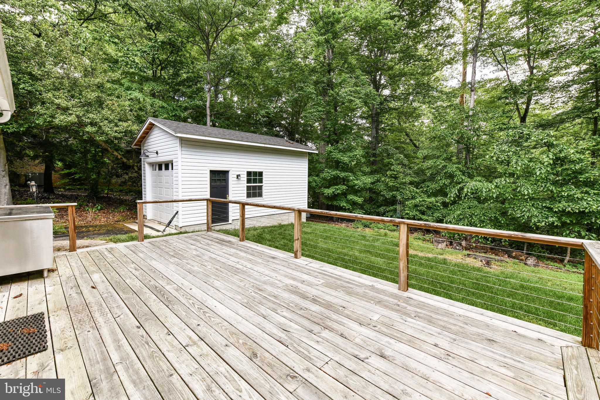 LAURELWOOD - Residential Lease