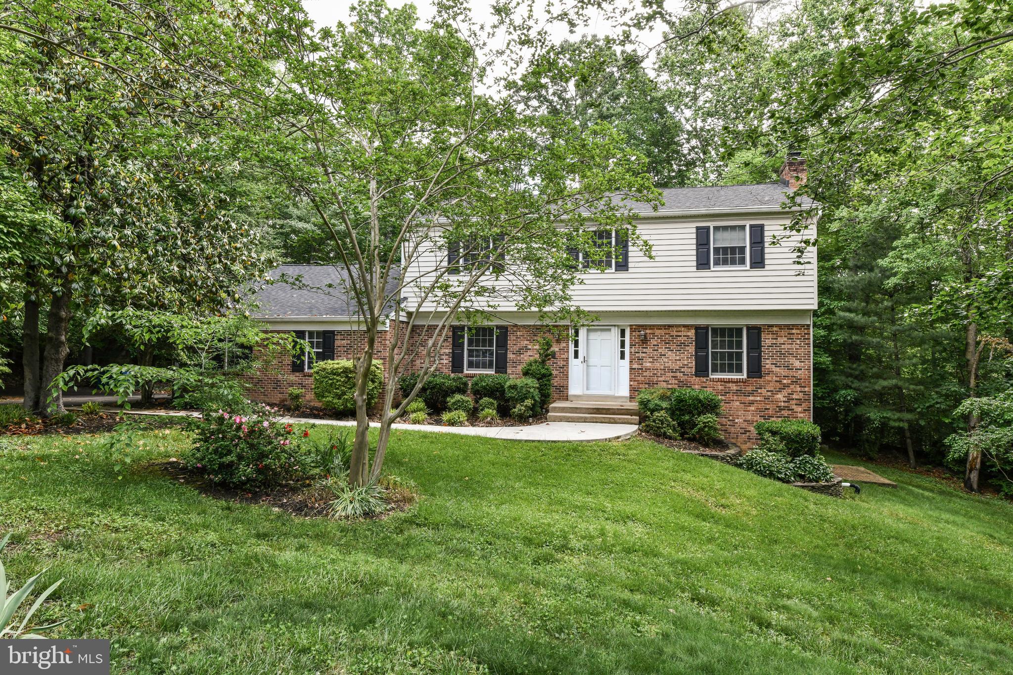 LAURELWOOD - Residential Lease