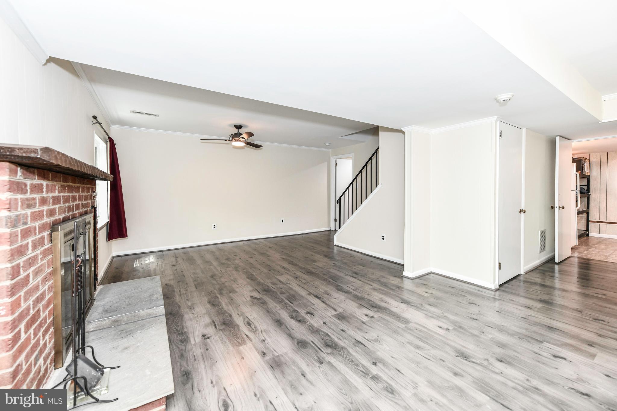 LAURELWOOD - Residential Lease