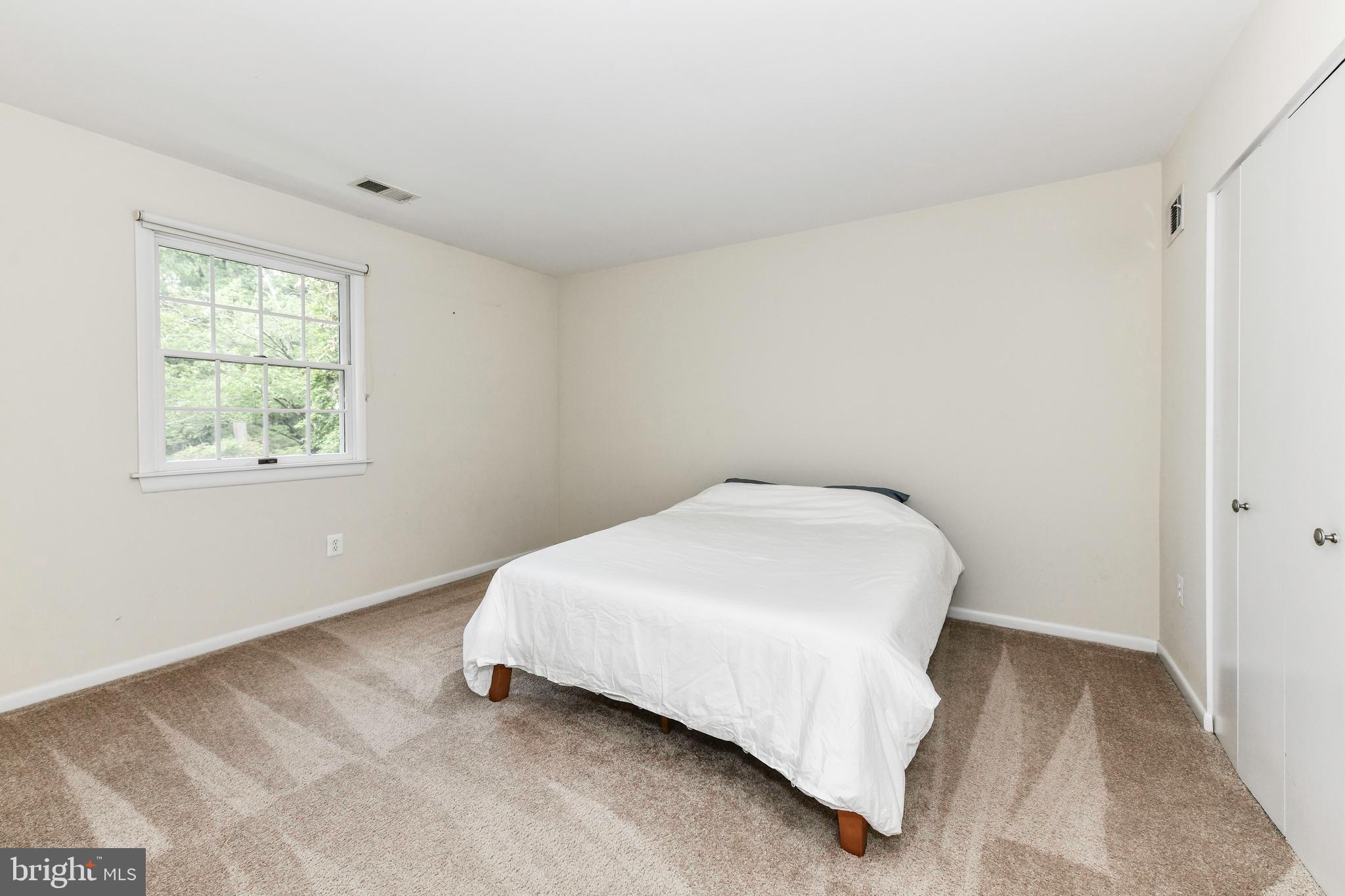 LAURELWOOD - Residential Lease