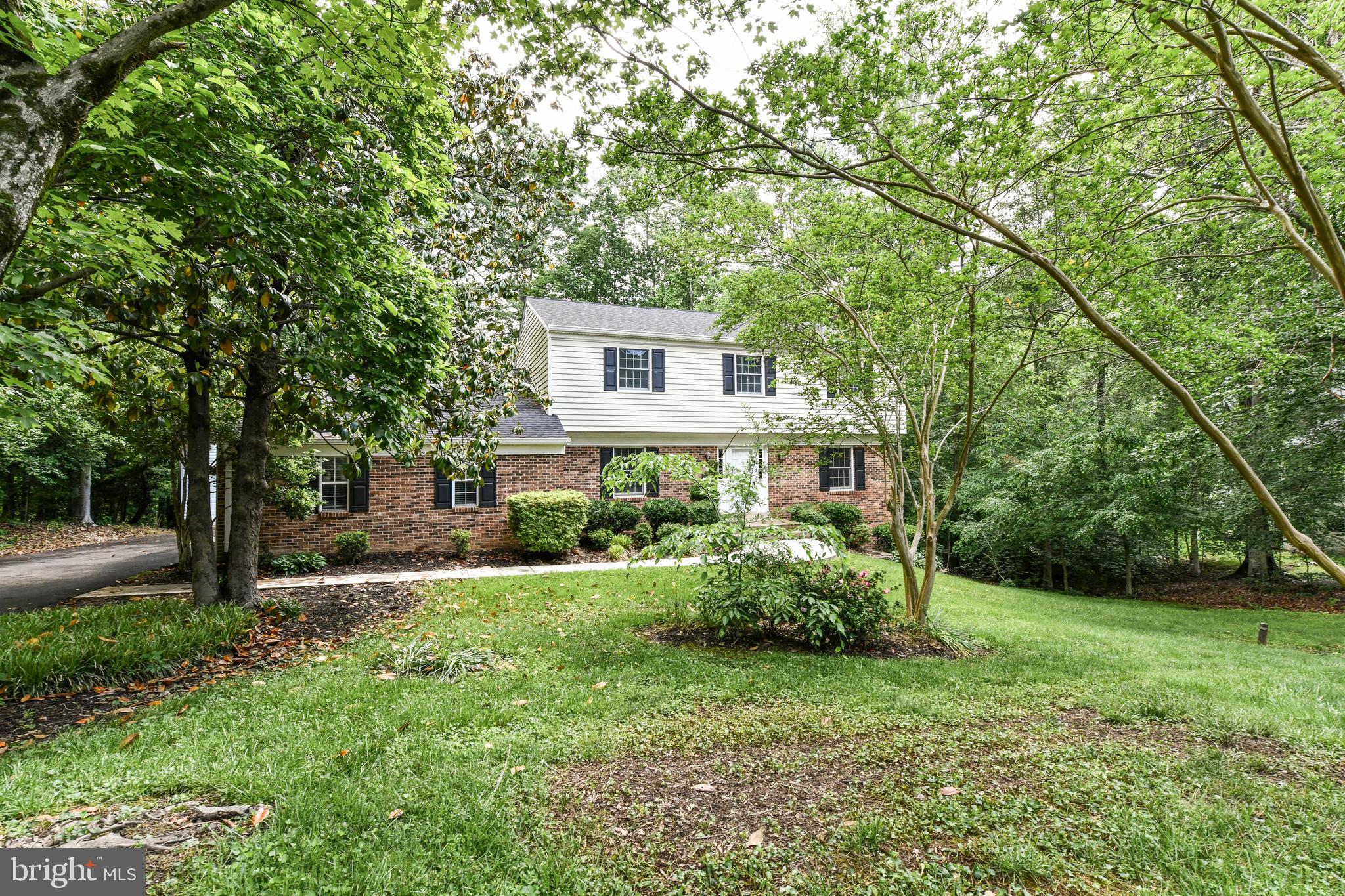 LAURELWOOD - Residential Lease