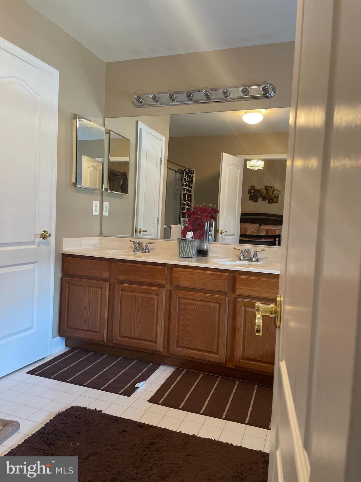 KINGS GRANT - Residential