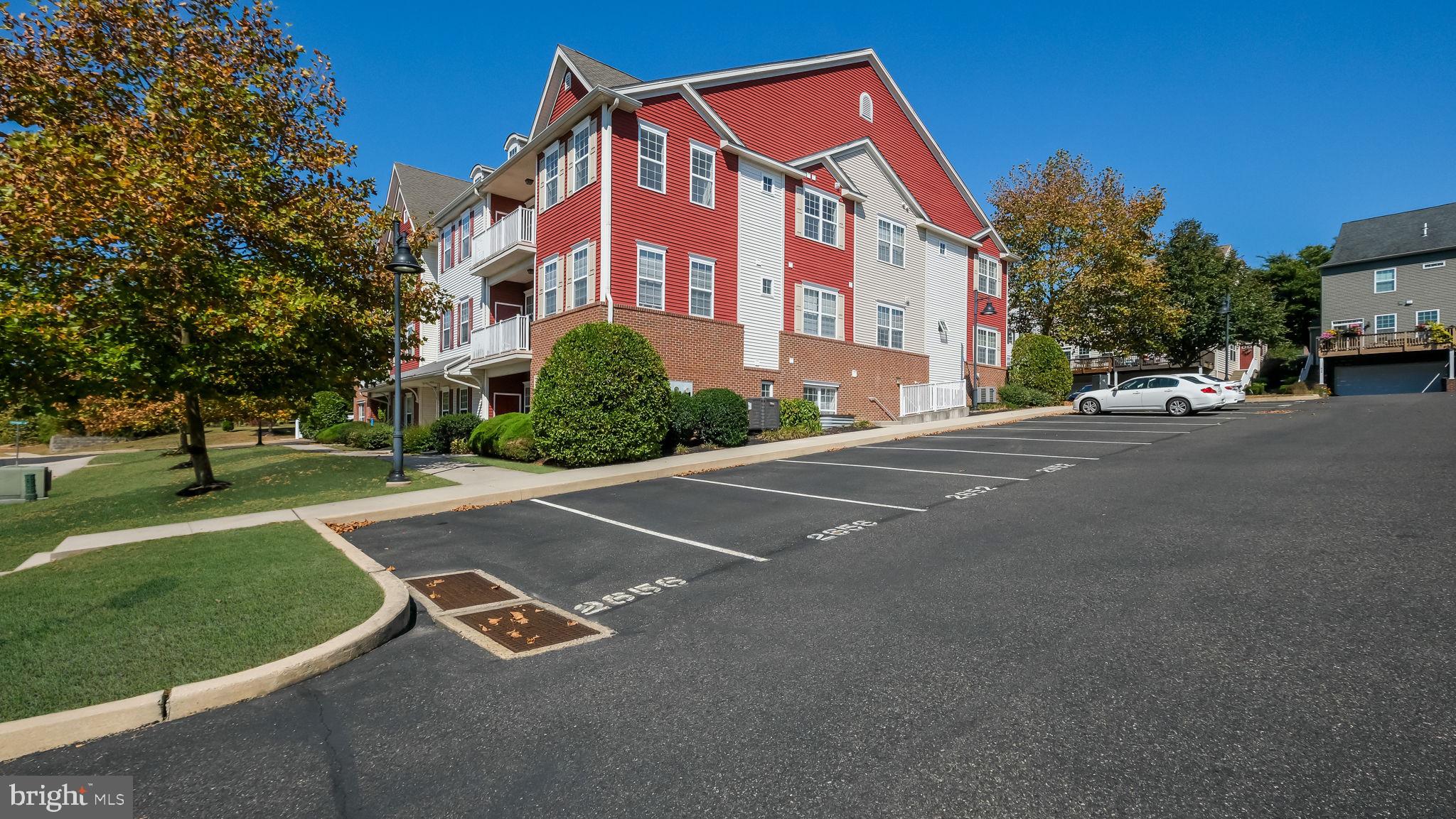 SMITHS CORNER - Residential