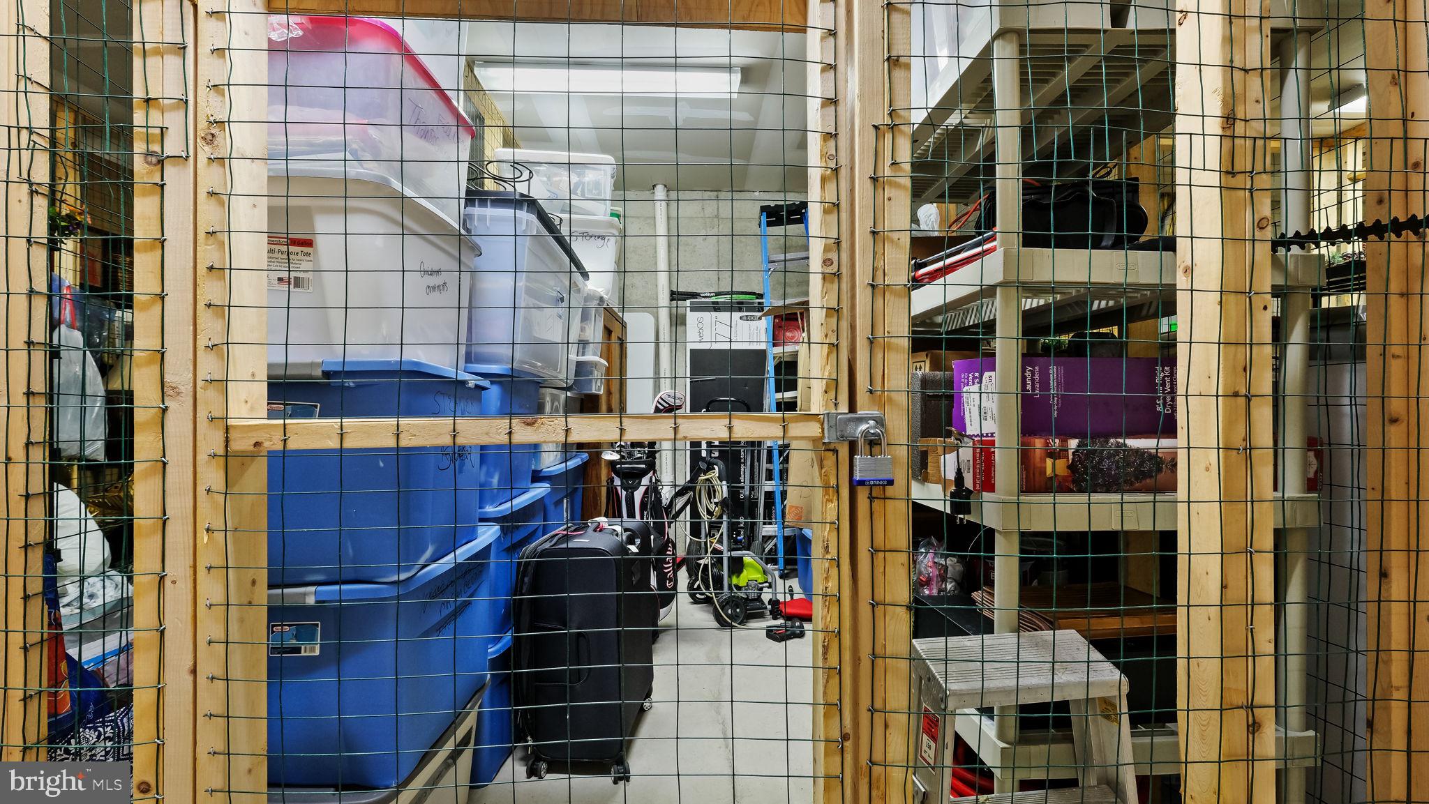 SMITHS CORNER - Residential