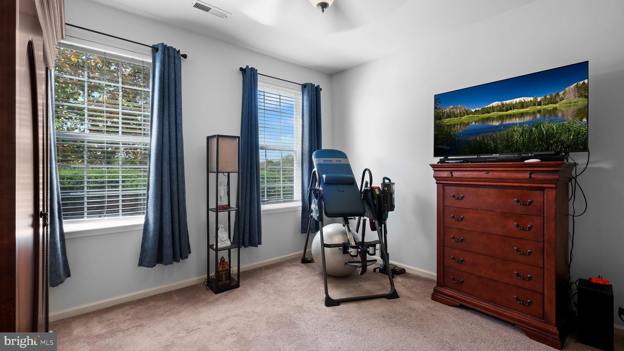 SMITHS CORNER - Residential