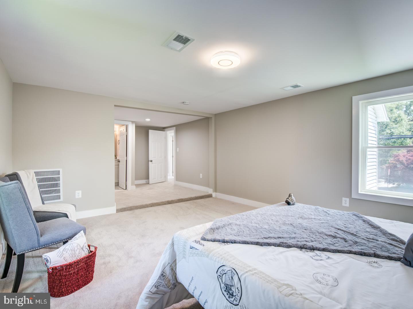 LAUREL - Residential