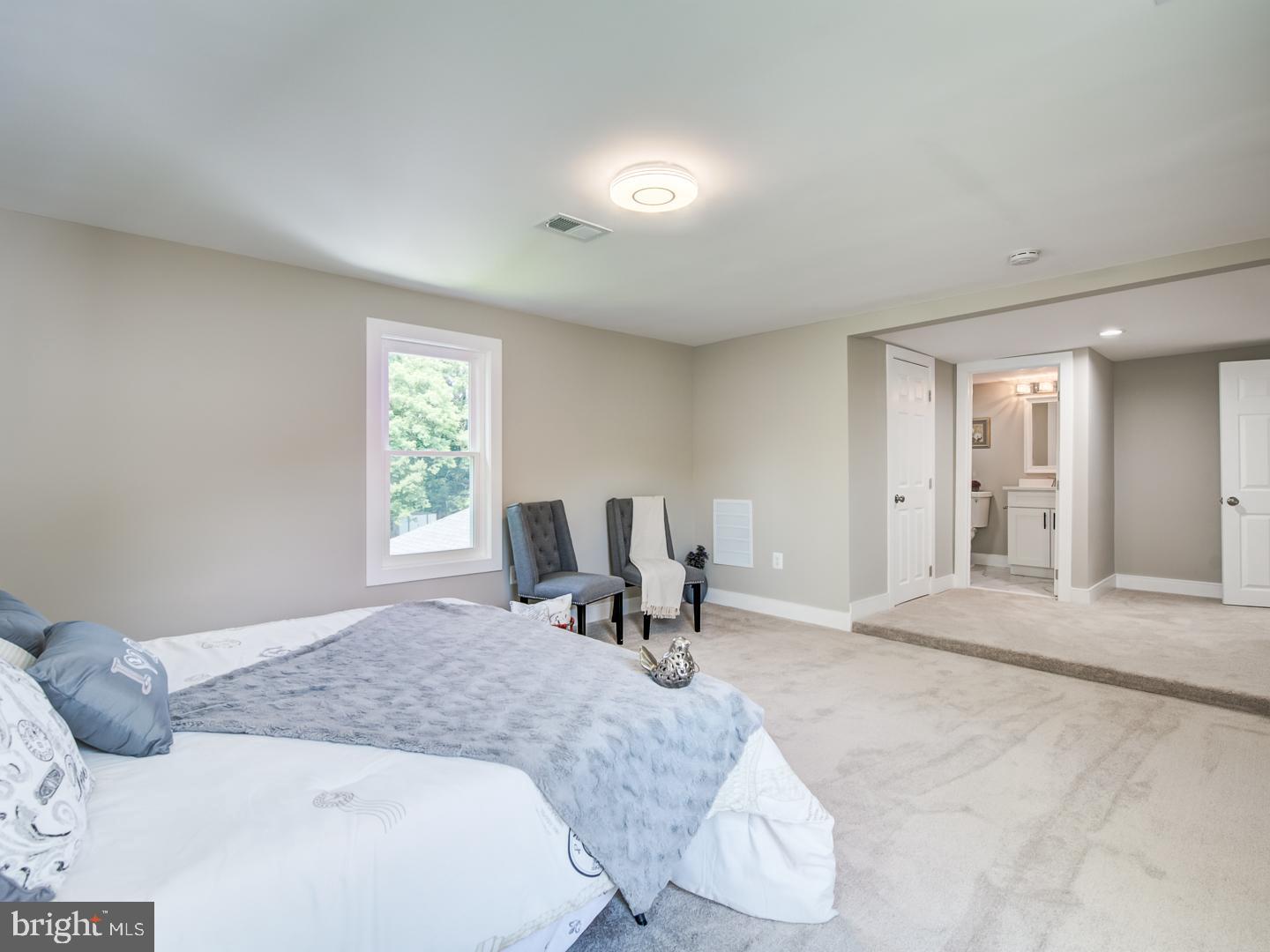 LAUREL - Residential