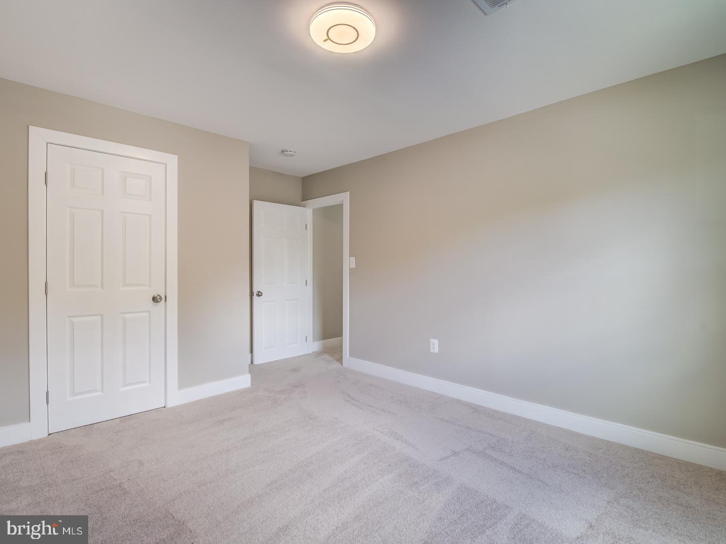 LAUREL - Residential