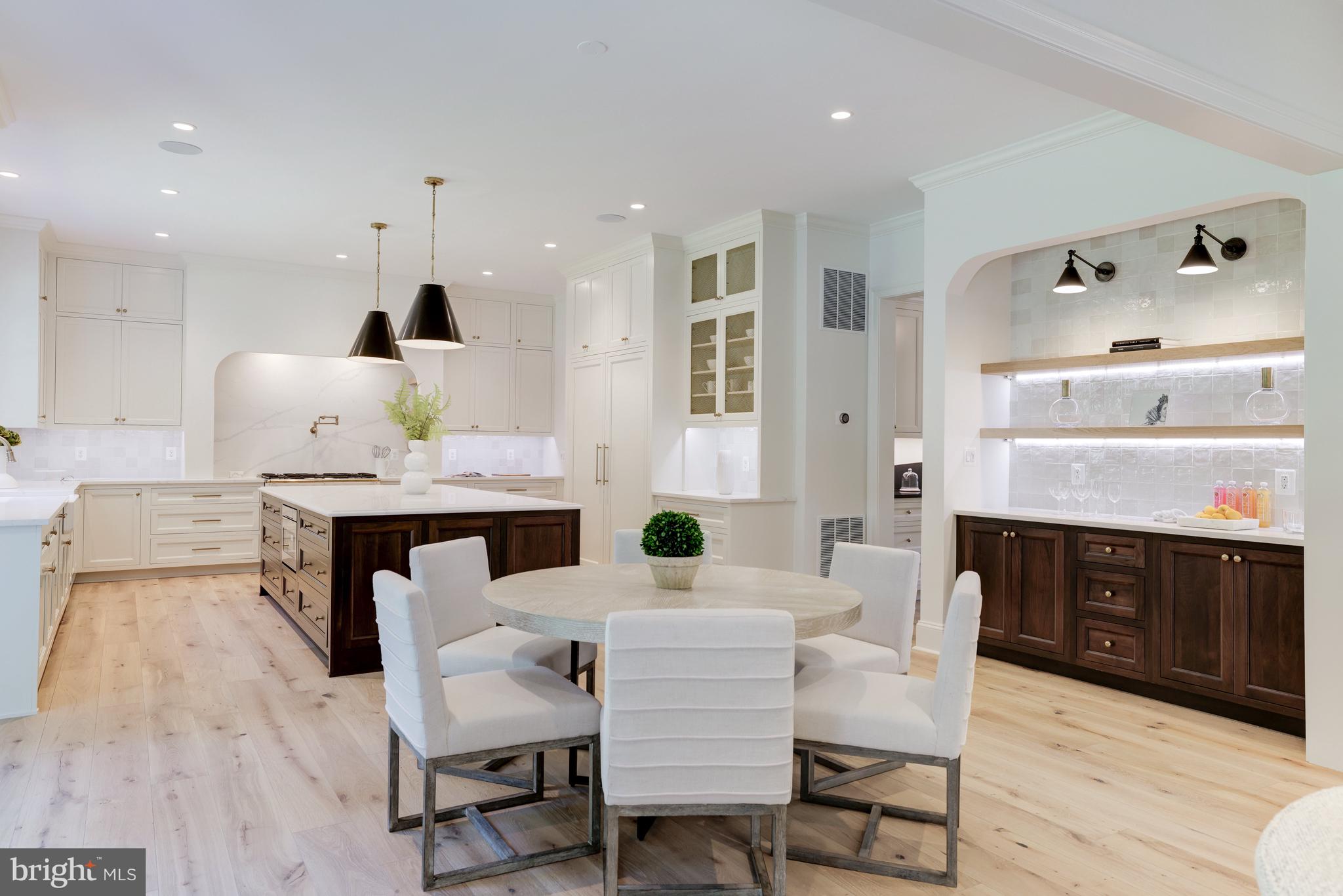 CHESTERBROOK - Residential