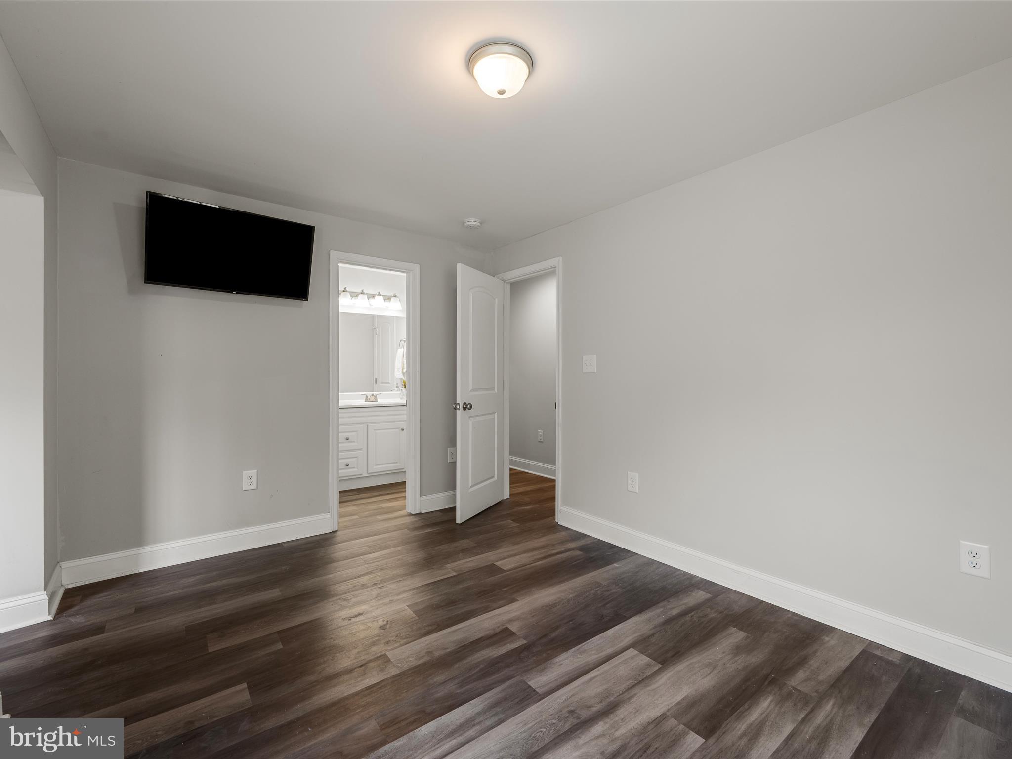 SHENANDOAH RETREAT - Residential