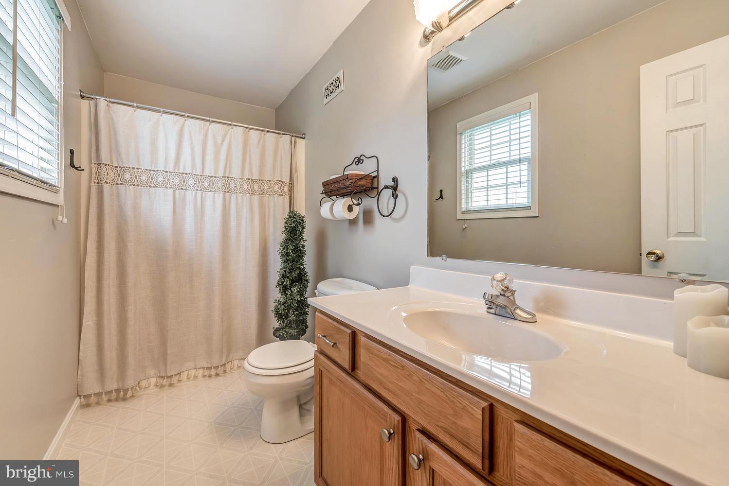 WHISPERING HILLS - Residential