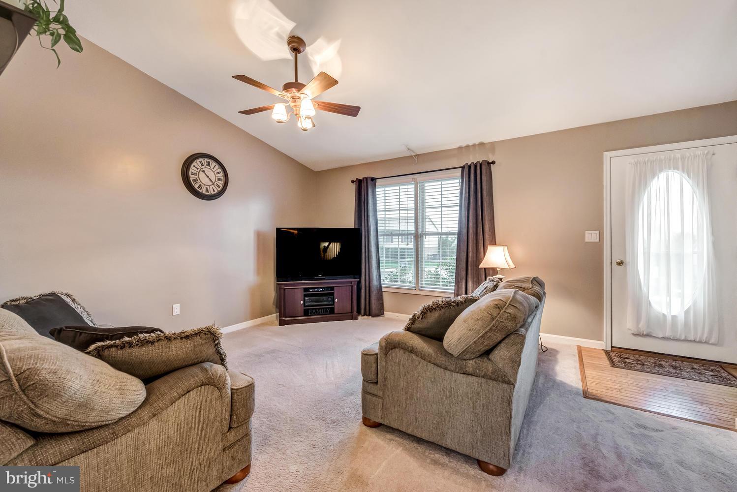 WHISPERING HILLS - Residential