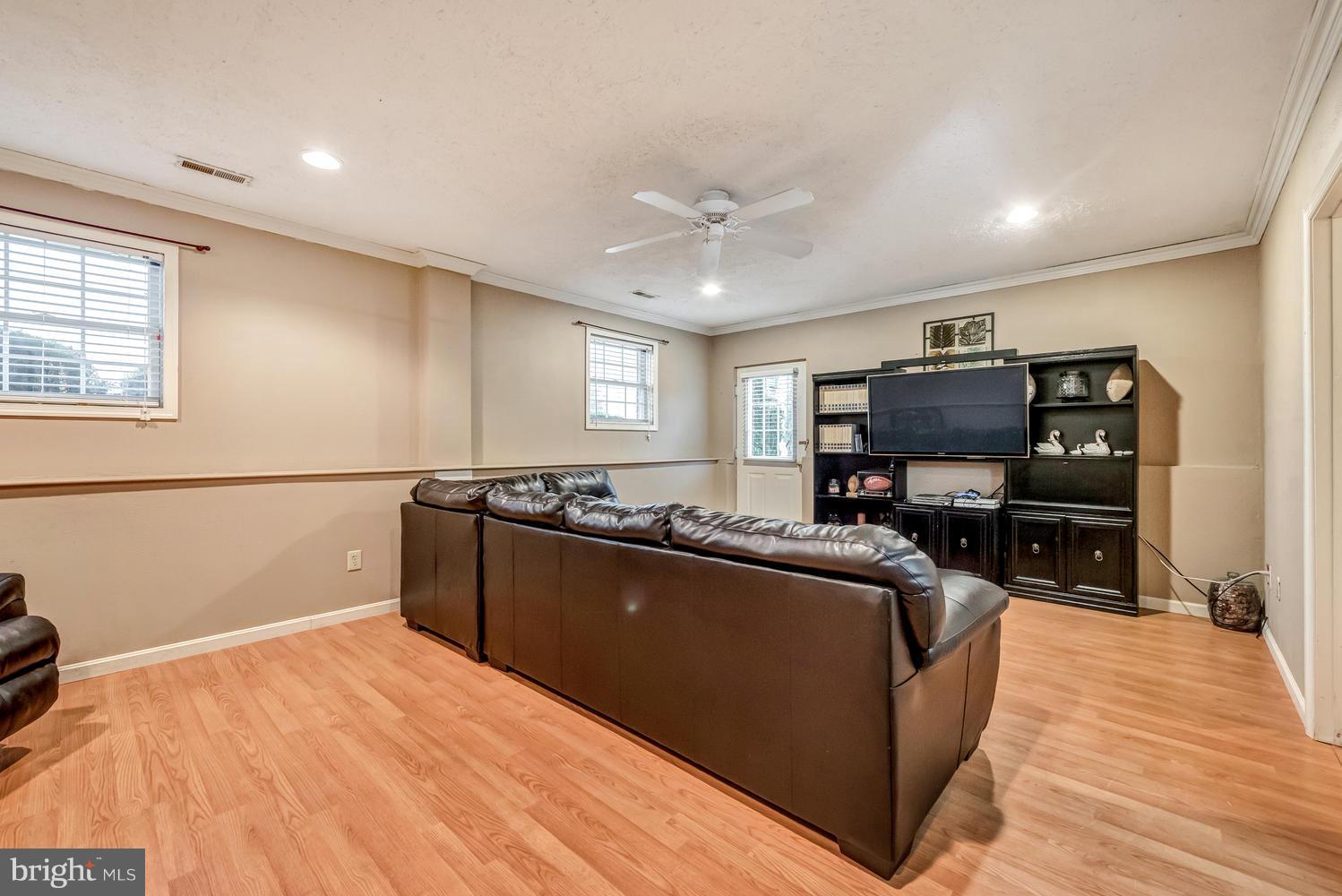 WHISPERING HILLS - Residential