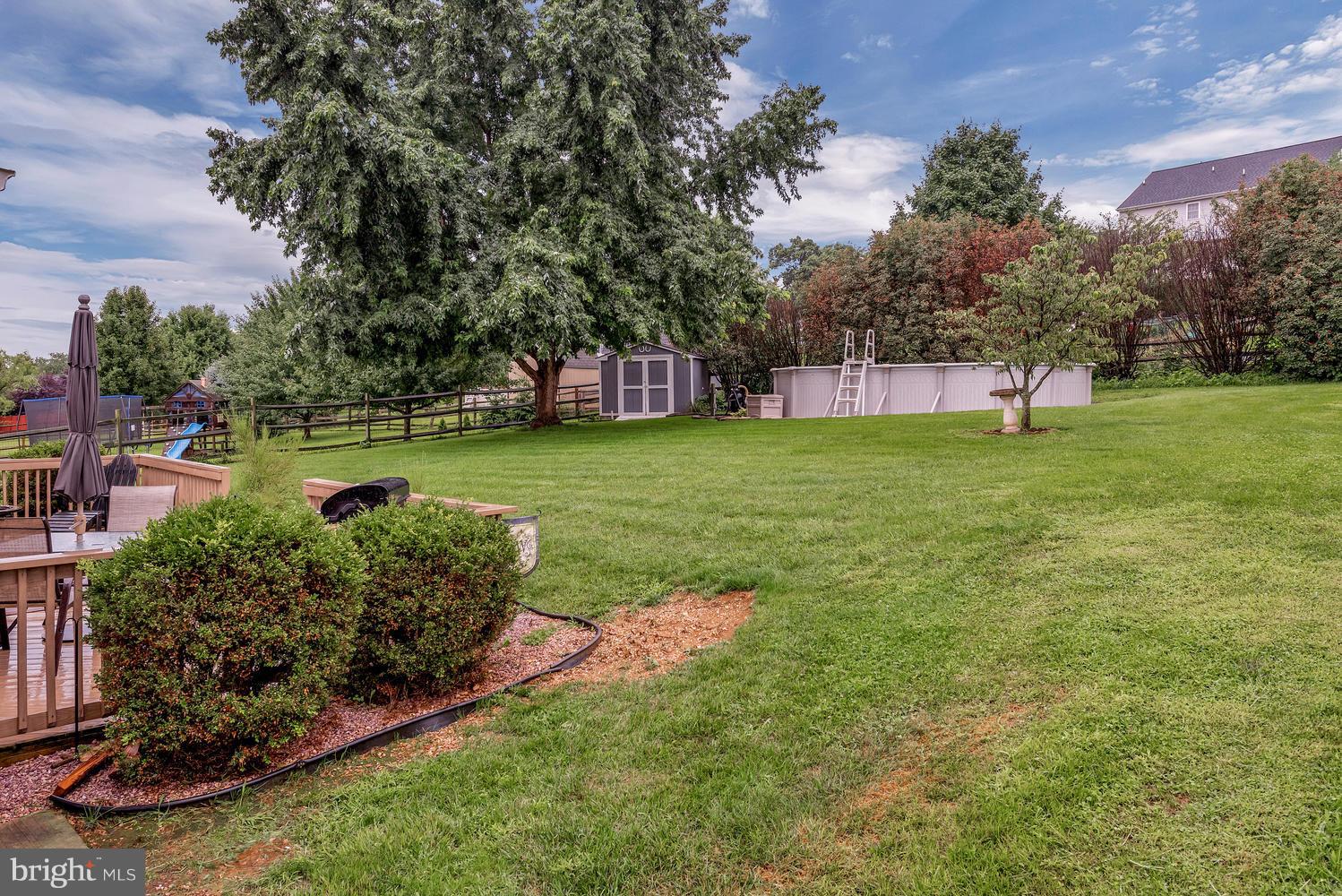 WHISPERING HILLS - Residential