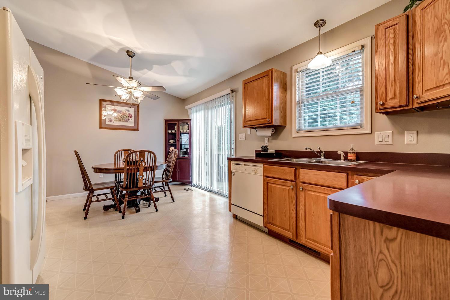 WHISPERING HILLS - Residential