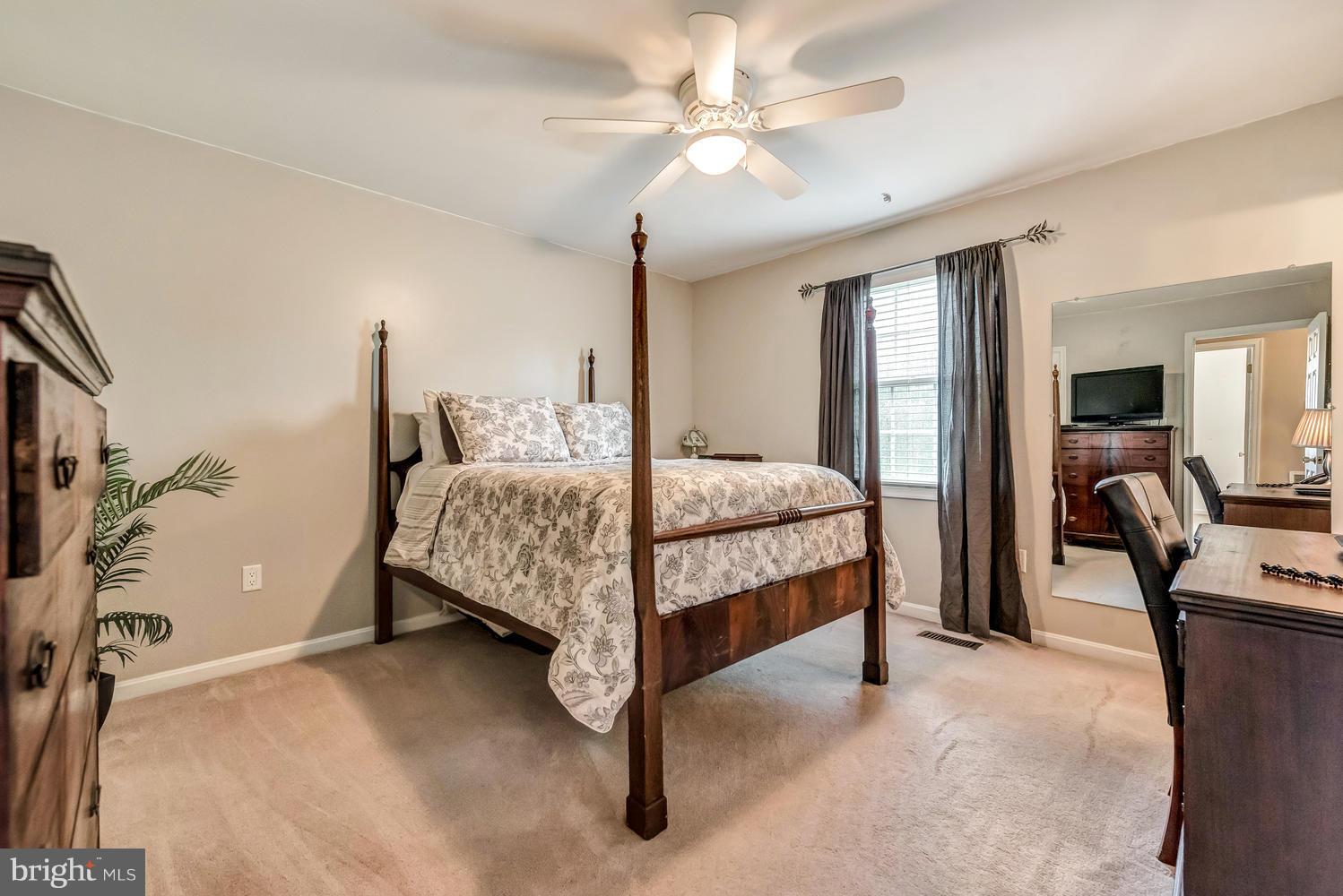 WHISPERING HILLS - Residential